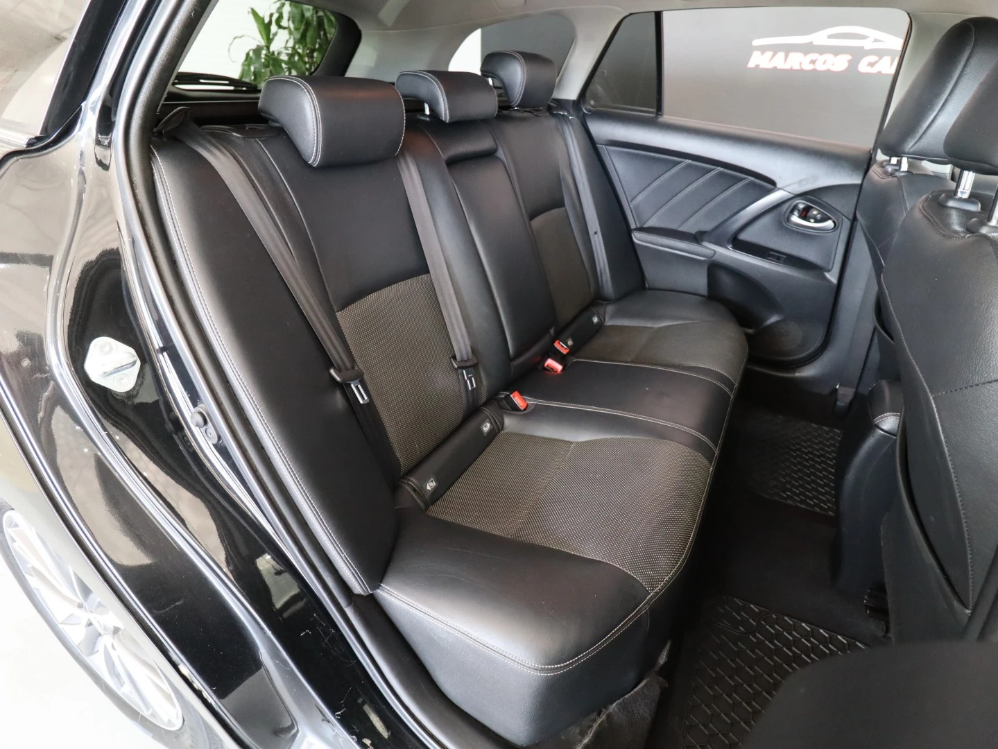 Toyota Avensis Touring Sports 1.6 D-4D Exclusive+GPS