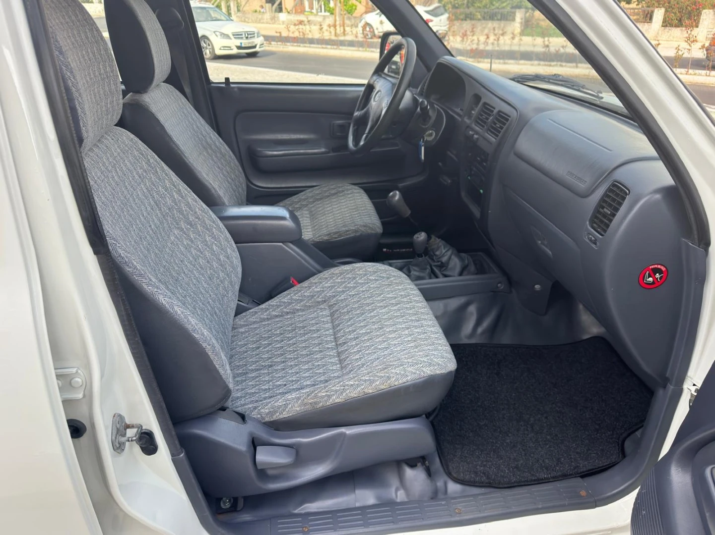 Toyota Hilux 2.5 D-4D 2WD CD AC