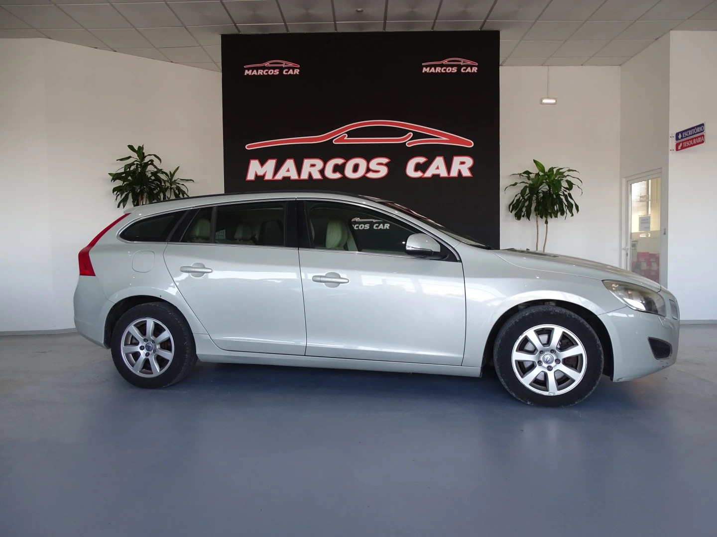 Volvo V60 1.6 D2 Drive Momentum Start/Stop