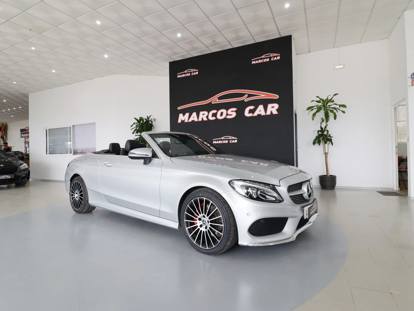 Mercedes-Benz C 220 d AMG LINE