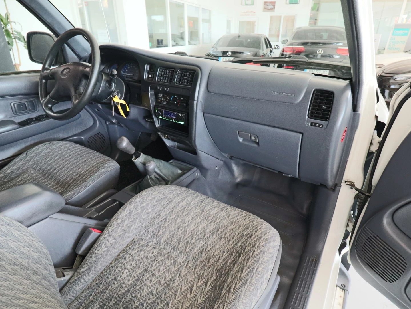 Toyota Hilux 2.5 D-4D CE AC