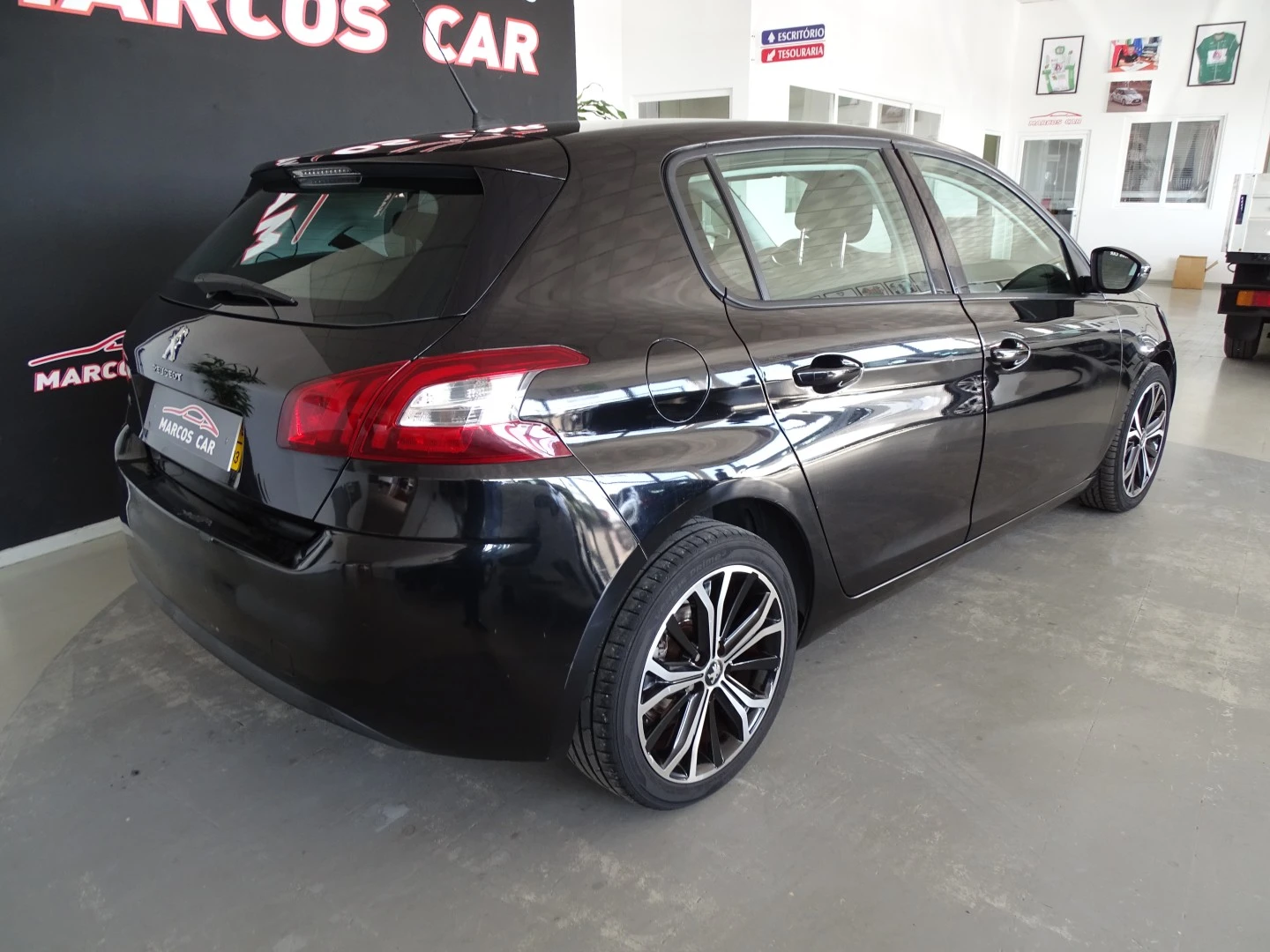 Peugeot 308 1.6 HDi Active J17