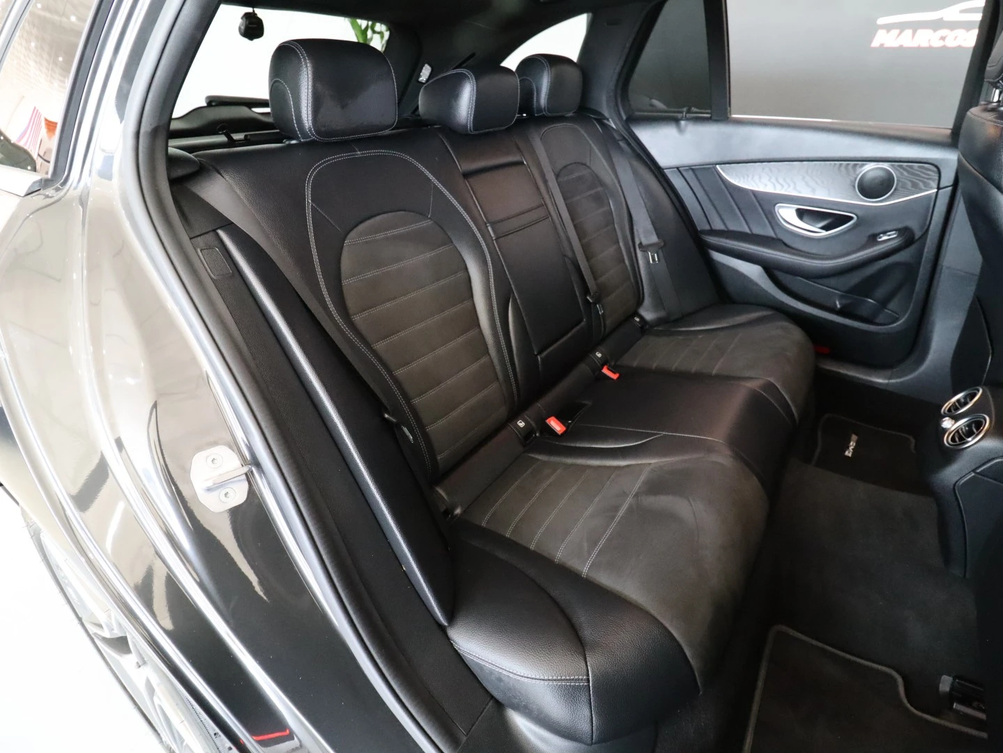 Mercedes-Benz C 300 de AMG Line