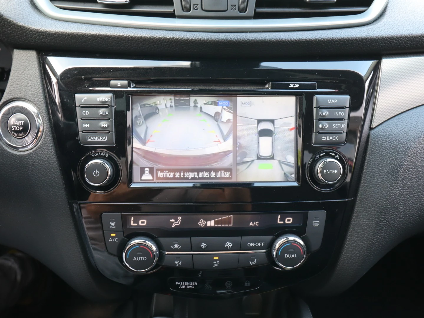 Nissan Qashqai 1.5 dCi N-Connecta J18