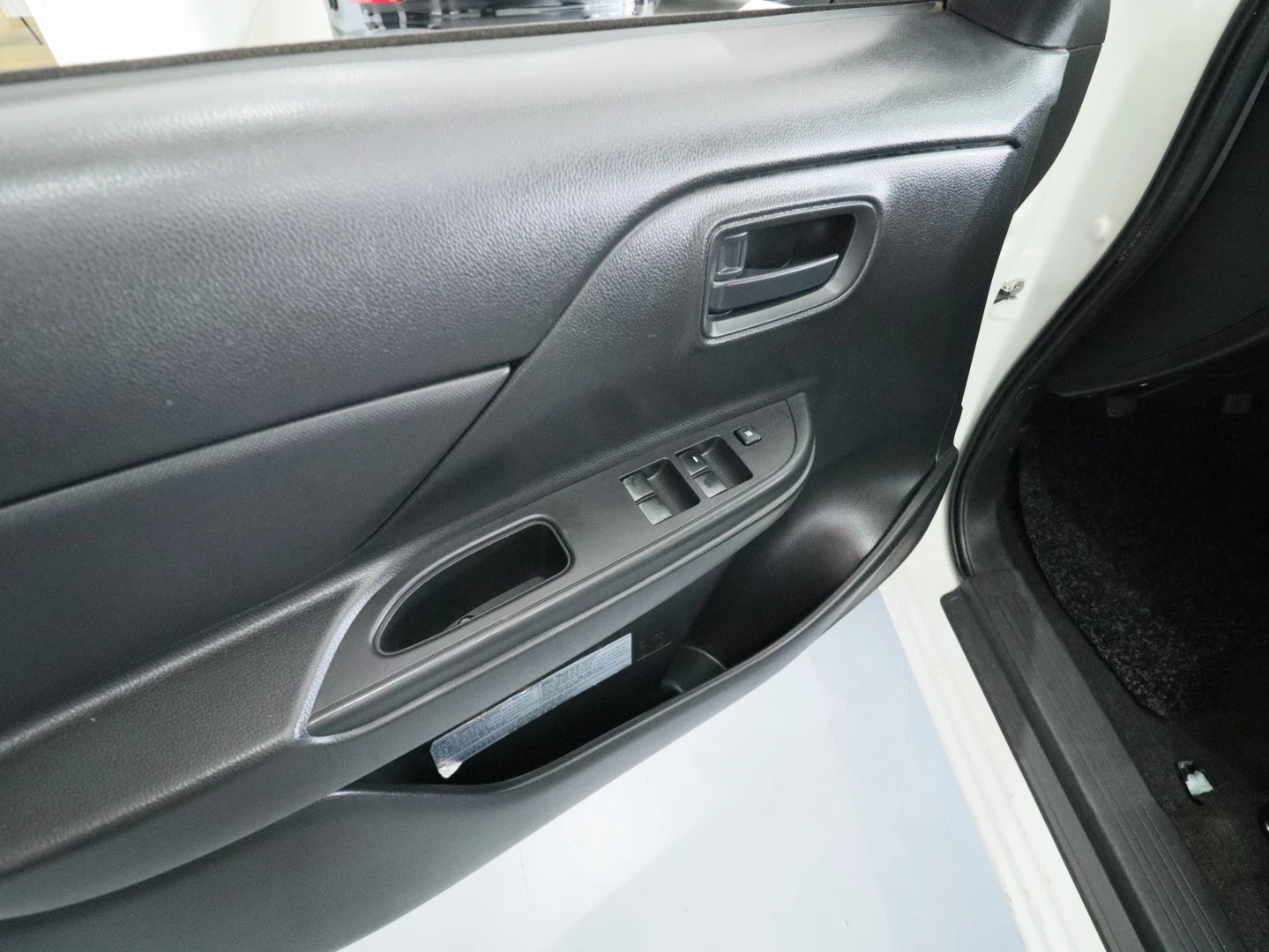 Mitsubishi L200 2.3 DI-D CD Invite 4WD