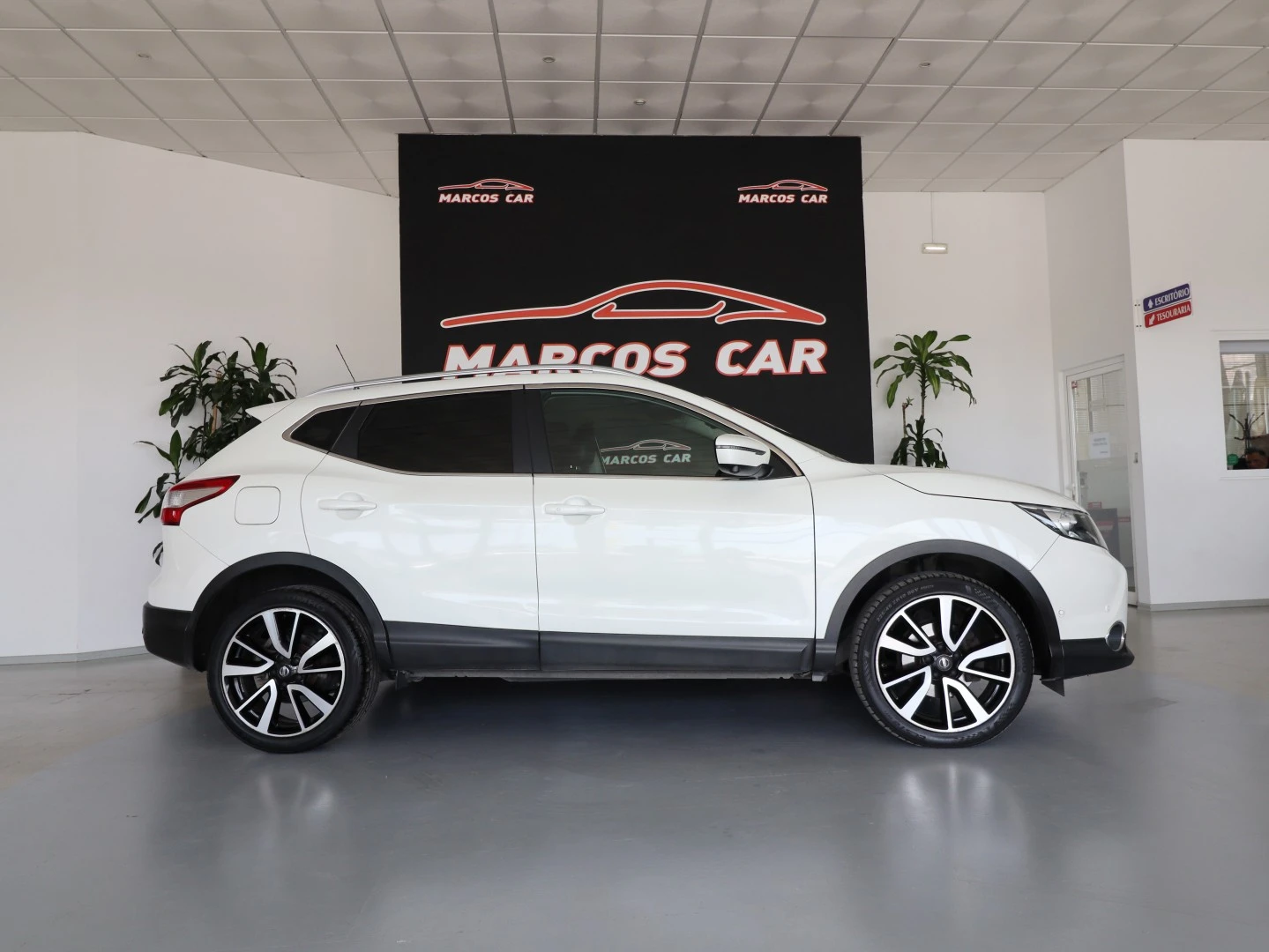 Nissan Qashqai 1.6 dCi Tekna Pele