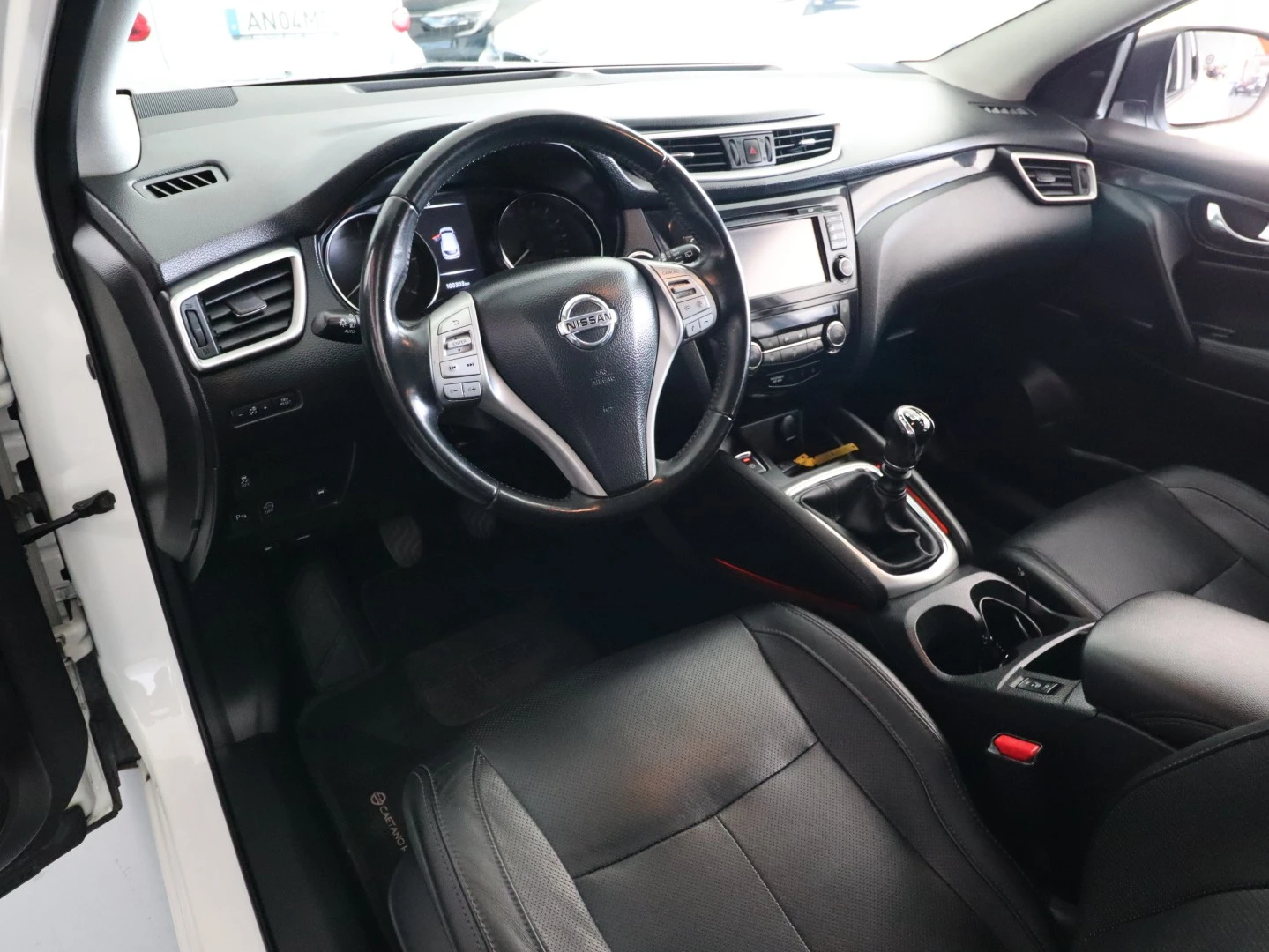 Nissan Qashqai 1.6 dCi Tekna Pele