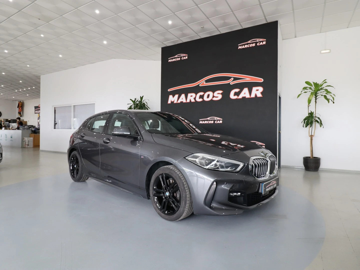 BMW 116 d Pack Desportivo M