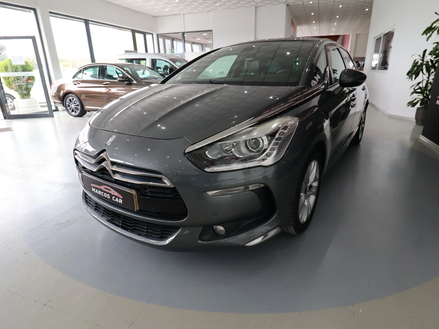 Citroën DS5 1.6 e-HDi Air. So Chic CMP6 112g