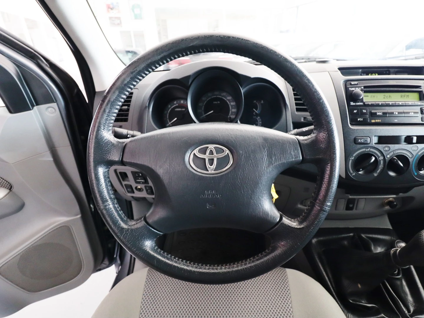 Toyota Hilux 2.5 D-4D 4WD CE AC