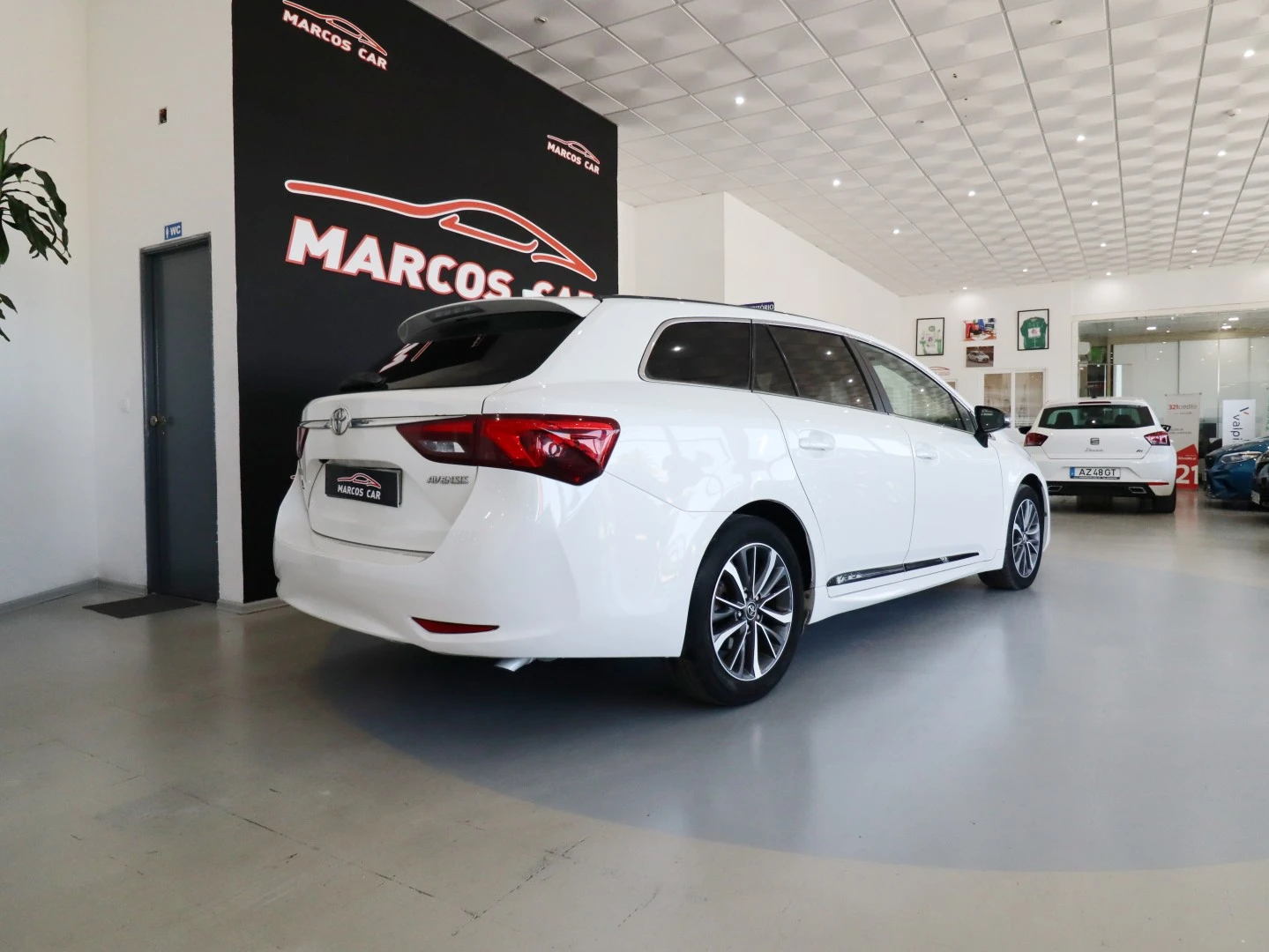 Toyota Avensis Touring Sports 1.6 D-4D Exclusive+GPS