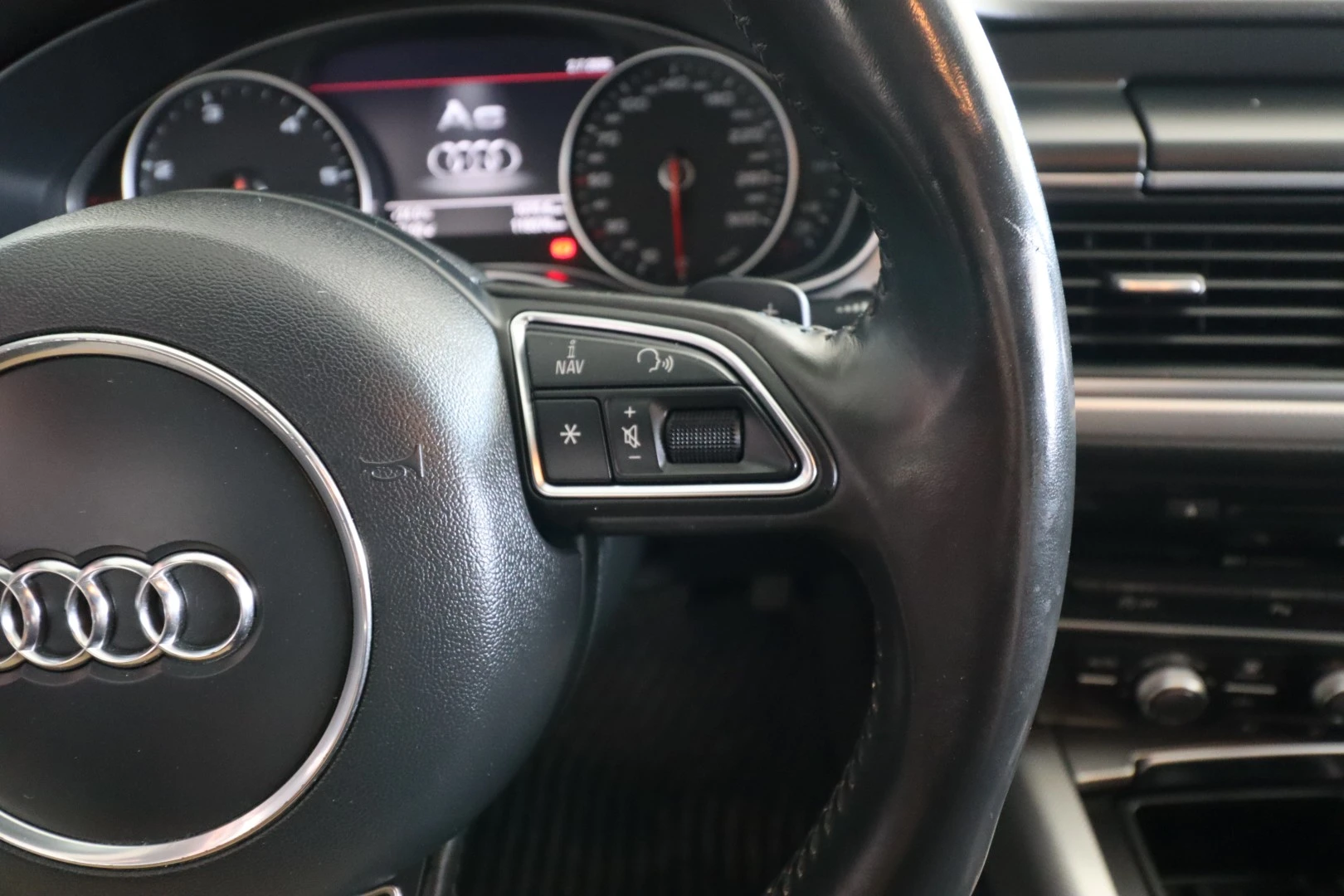 Audi A6 2.0 TDi Advance Multitronic