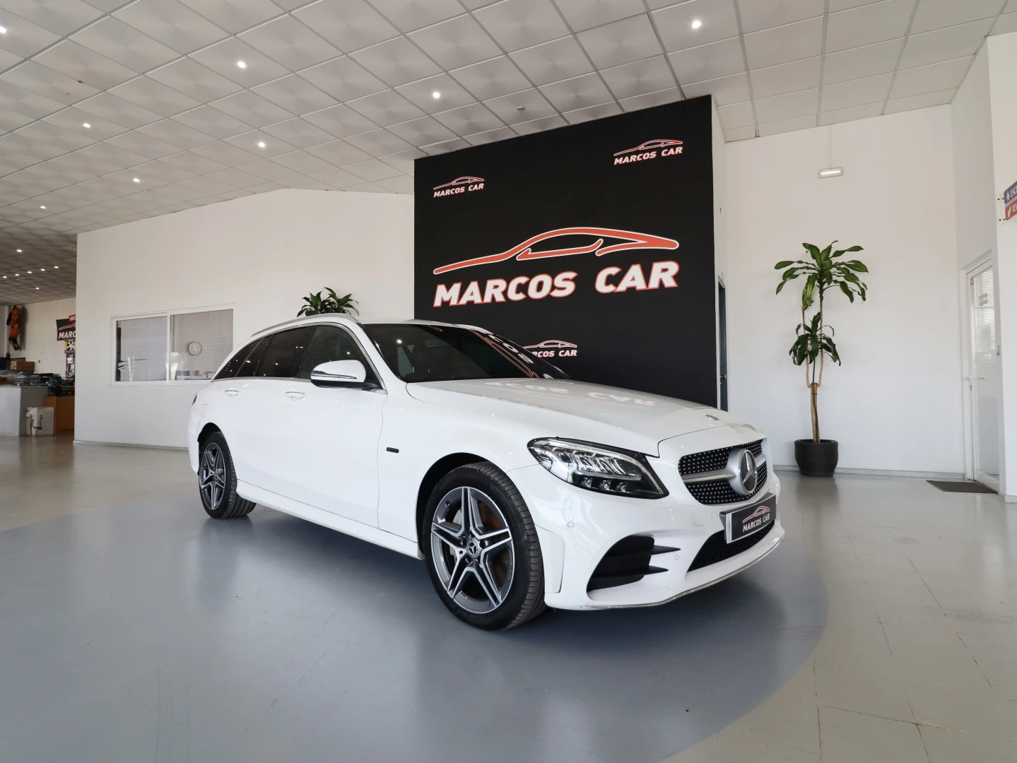 Mercedes-Benz C 300 de AMG Line