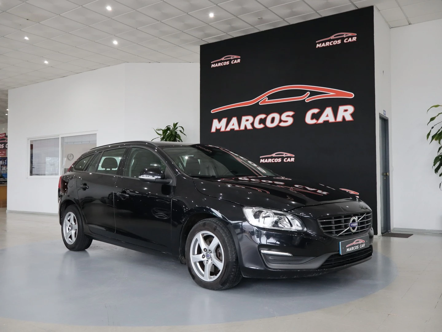 Volvo V60 1.6 D2 Momentum Eco