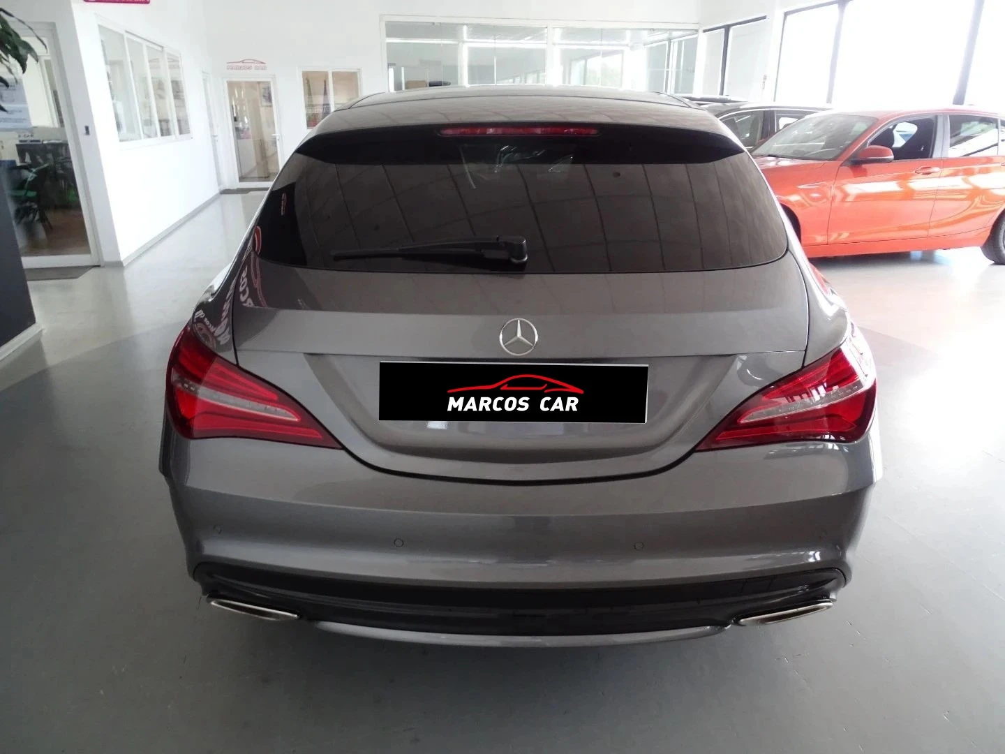 Mercedes-Benz CLA 180 Shooting Brake AMG Line