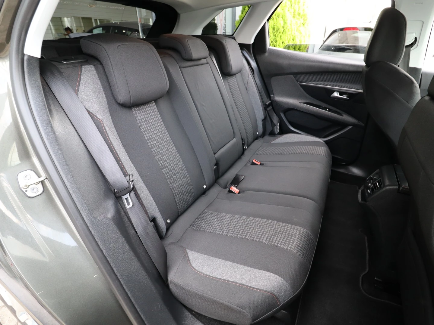 Peugeot 3008 1.6 BlueHDi Active