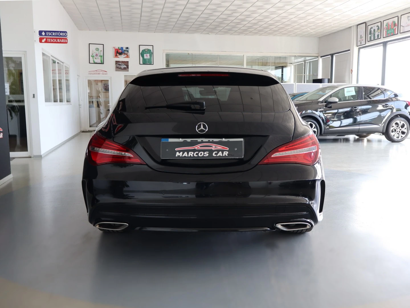 Mercedes-Benz CLA 180 d Shooting Brake AMG Line