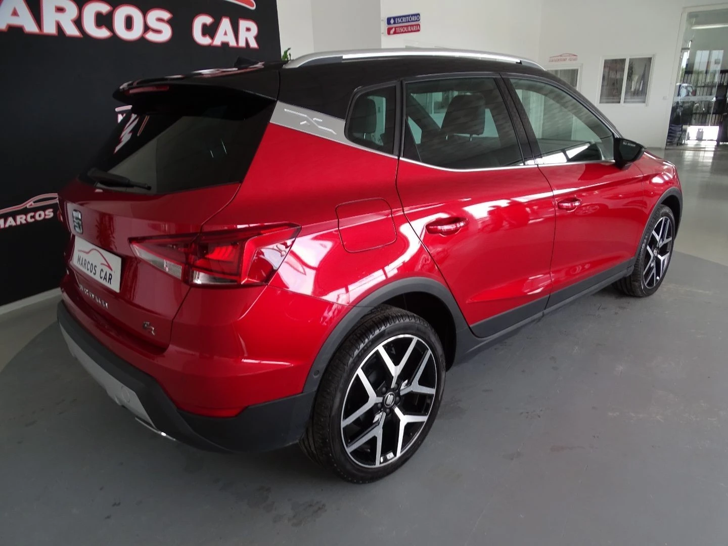 SEAT Arona 1.0 TGI FR