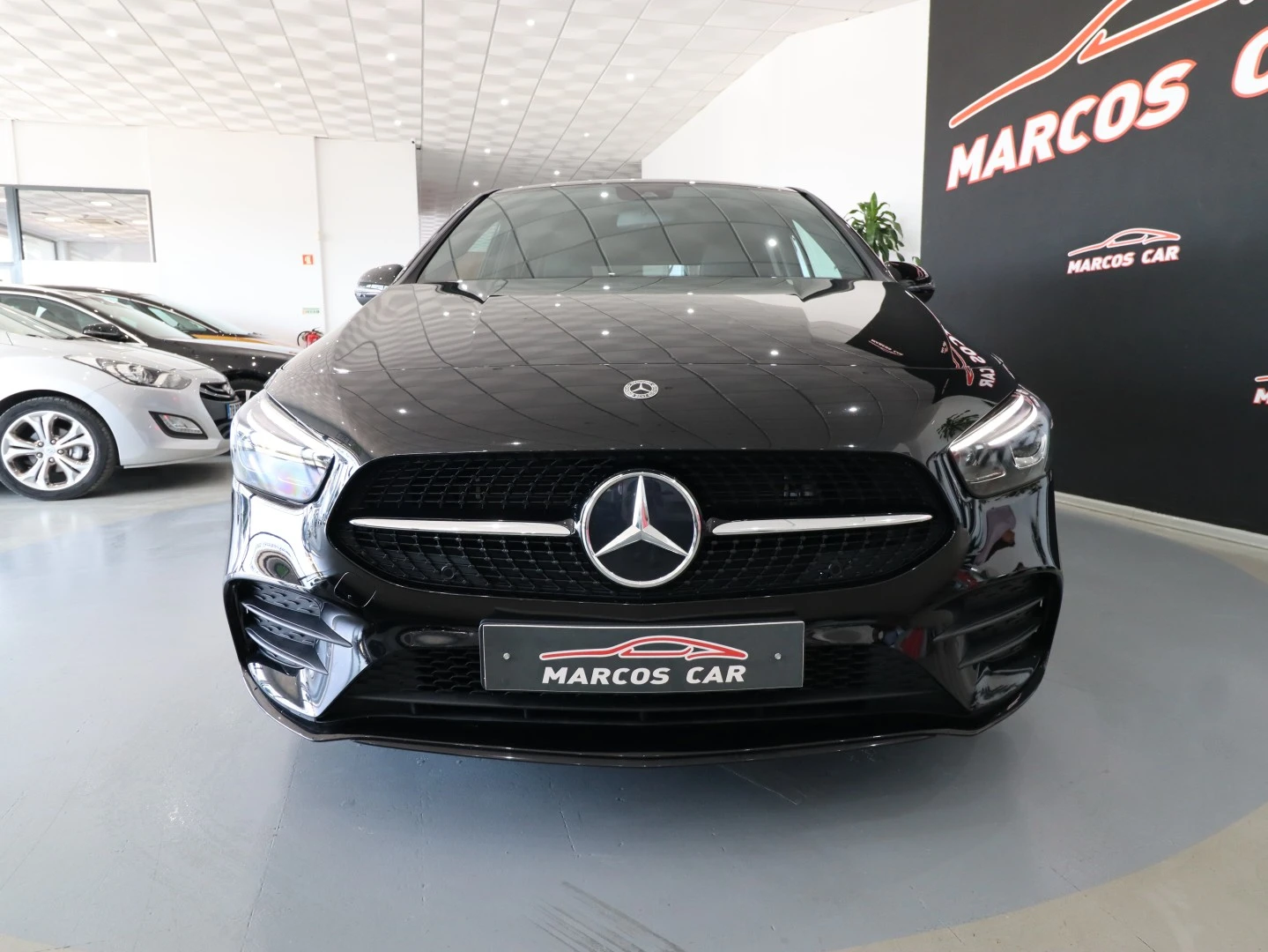 Mercedes-Benz B 250 e AMG Line