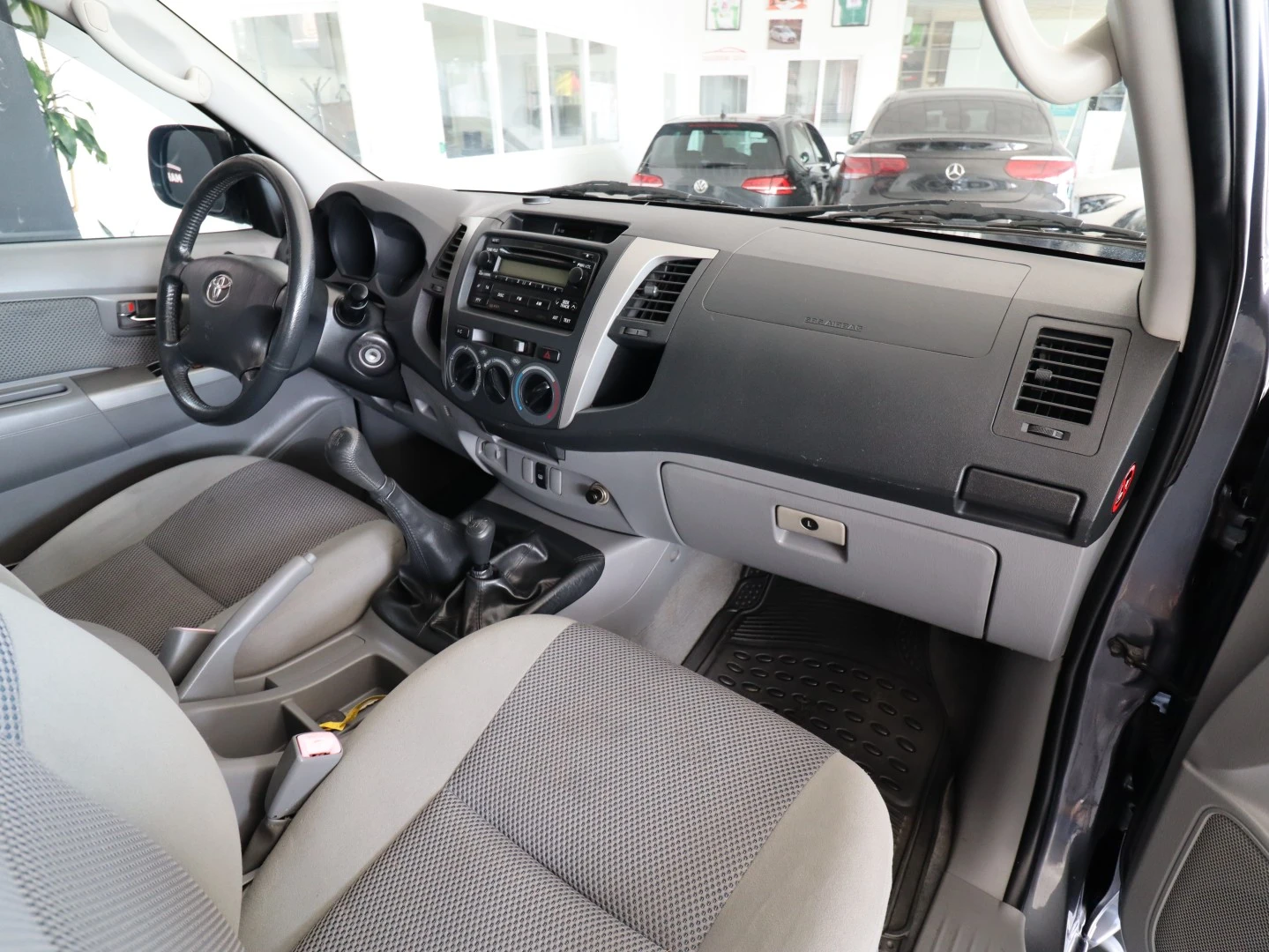 Toyota Hilux 2.5 D-4D 4WD CE AC