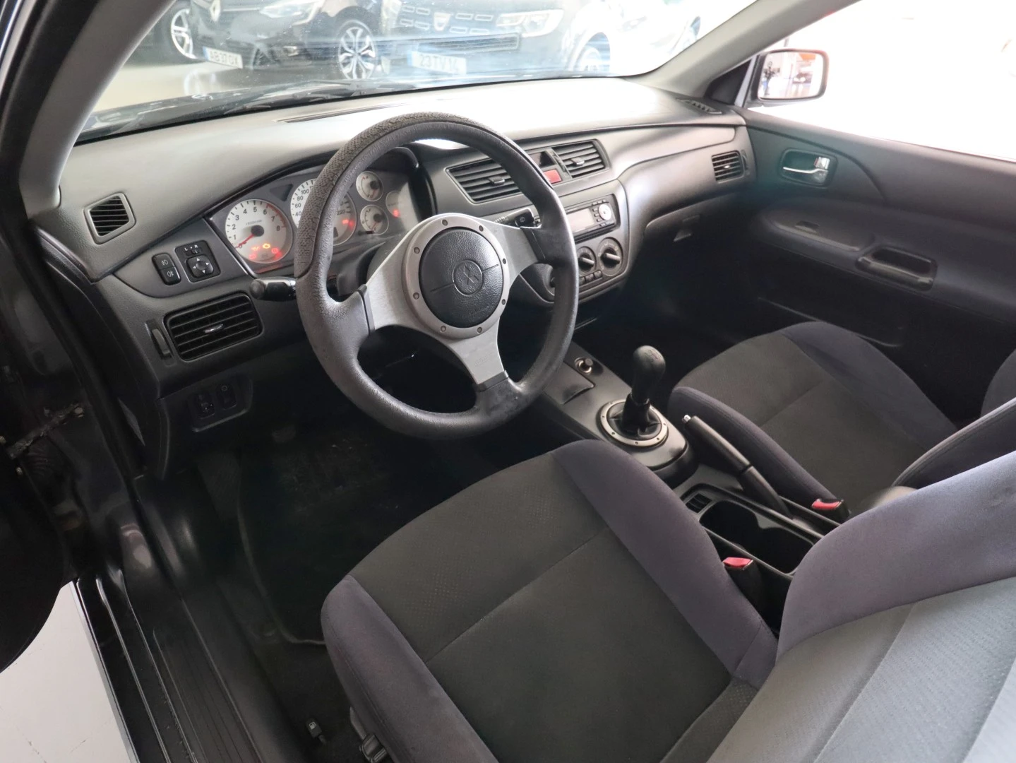 Mitsubishi Lancer SW 1.6 Intense