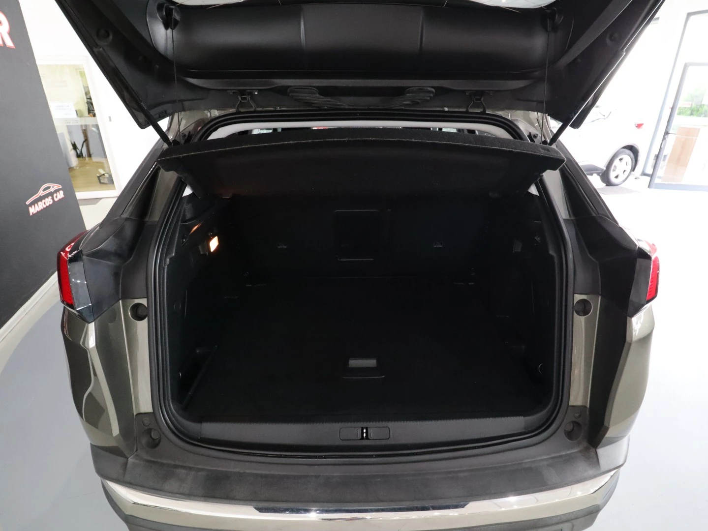 Peugeot 3008 1.6 BlueHDi Active