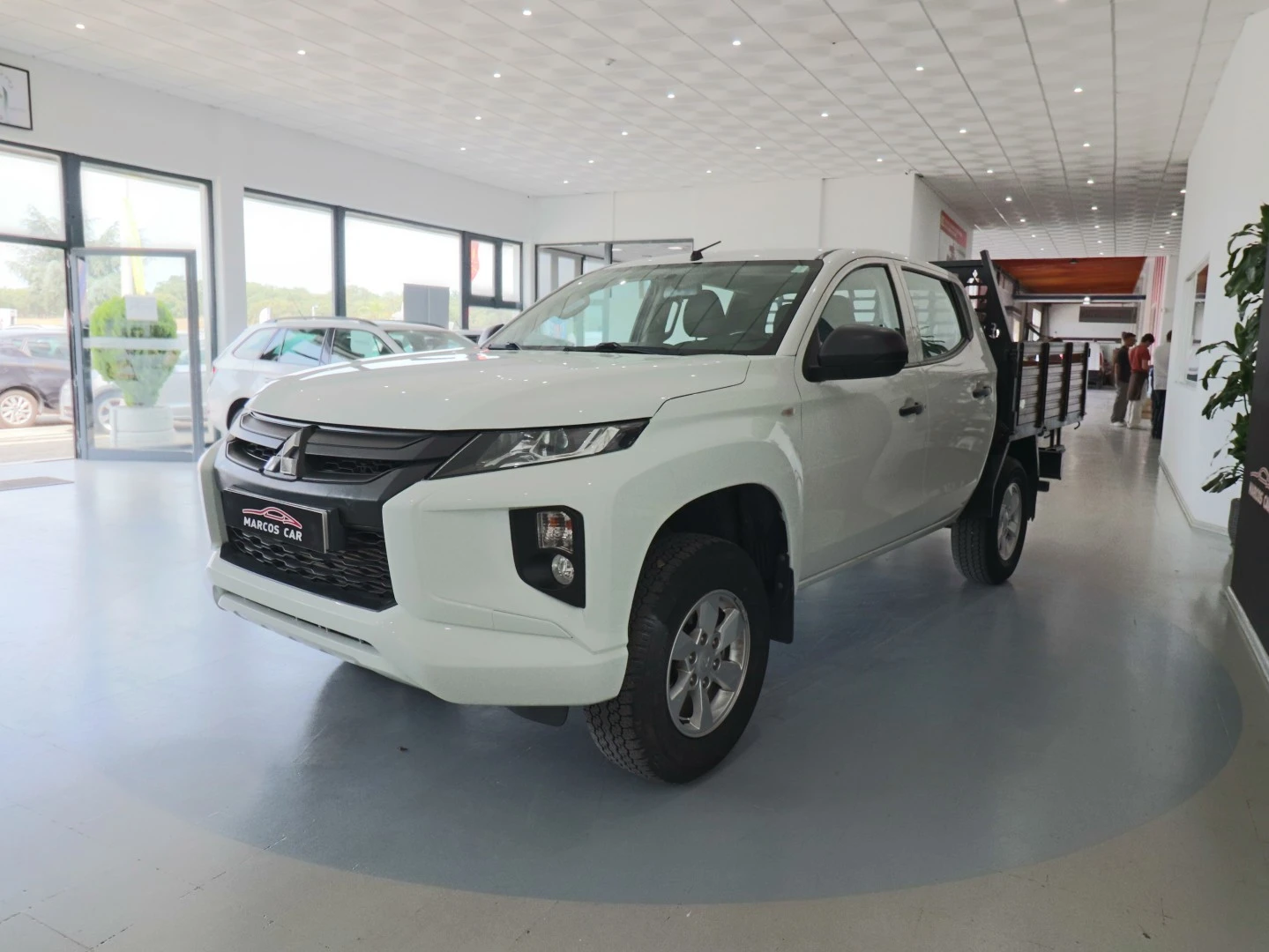 Mitsubishi L200 2.3 DI-D CD Invite 4WD