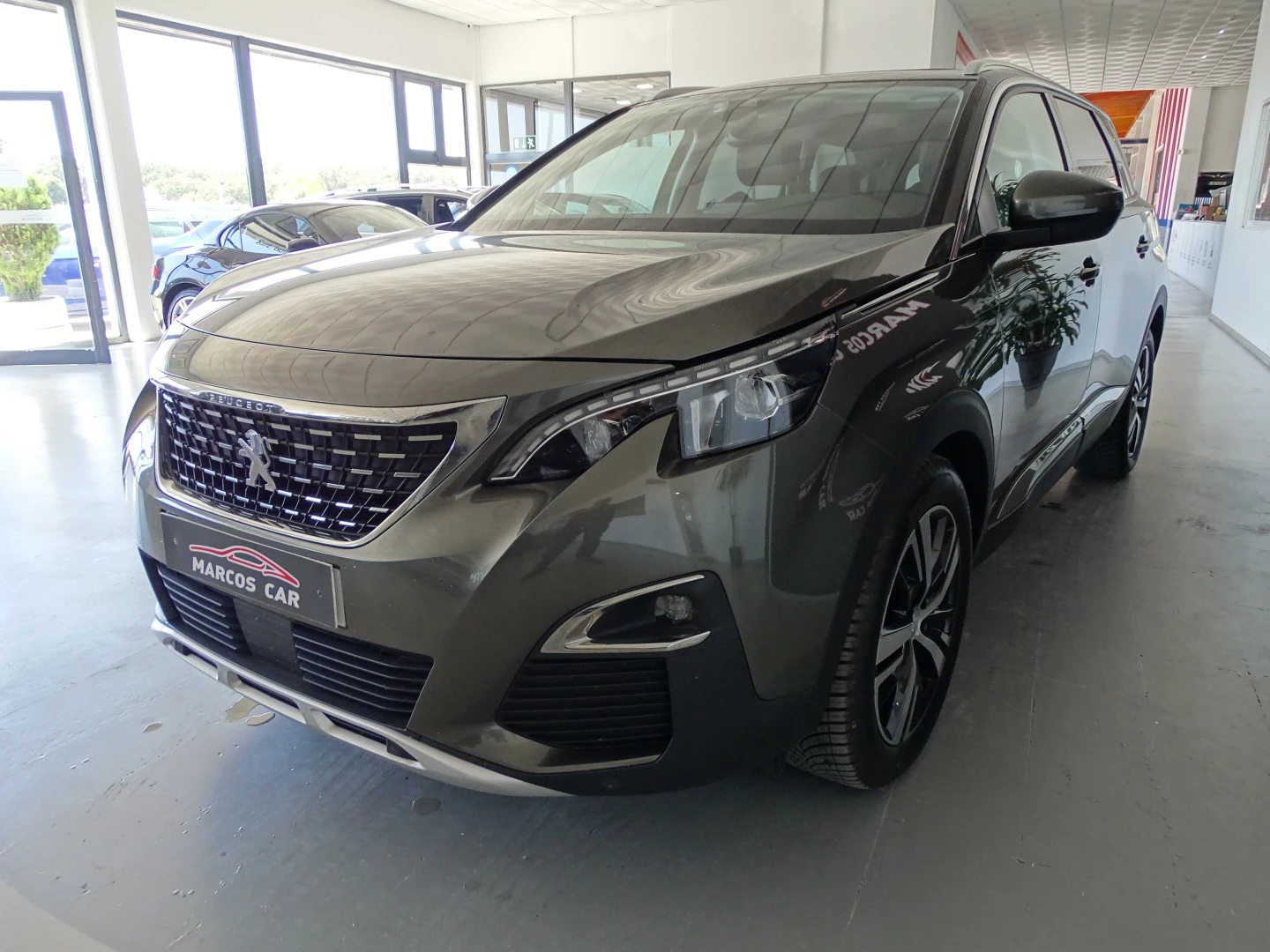 Peugeot 5008 1.5 BlueHDi Allure EAT8