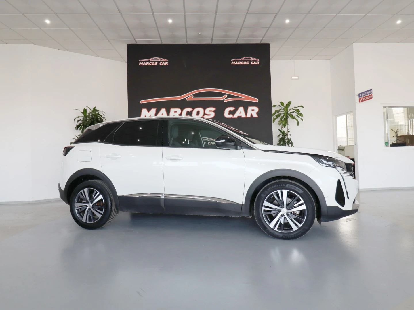 Peugeot 3008 1.5 BlueHDi Allure Pack EAT8