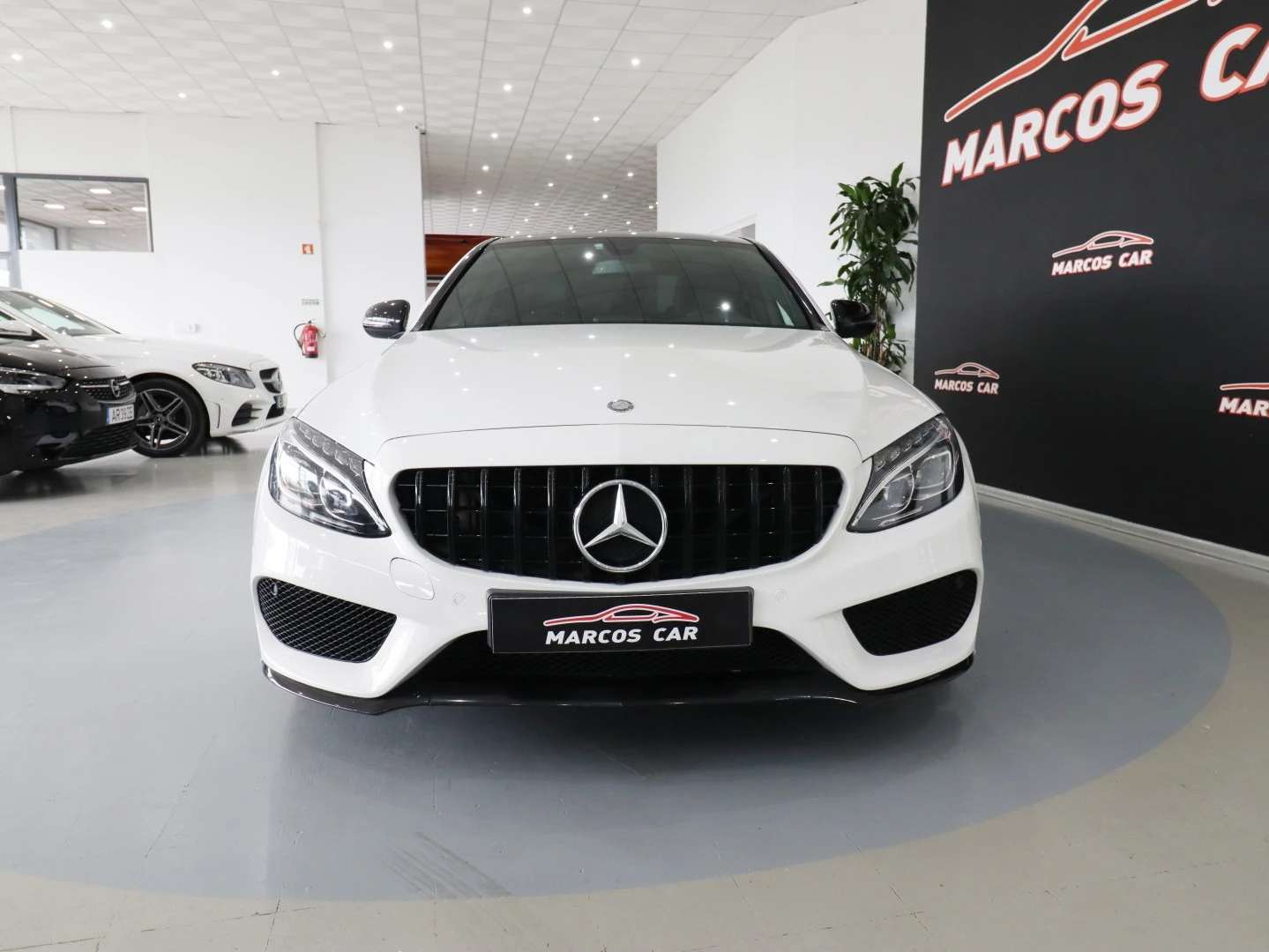 Mercedes-Benz C 300 BlueTEC Hybrid AMG Line