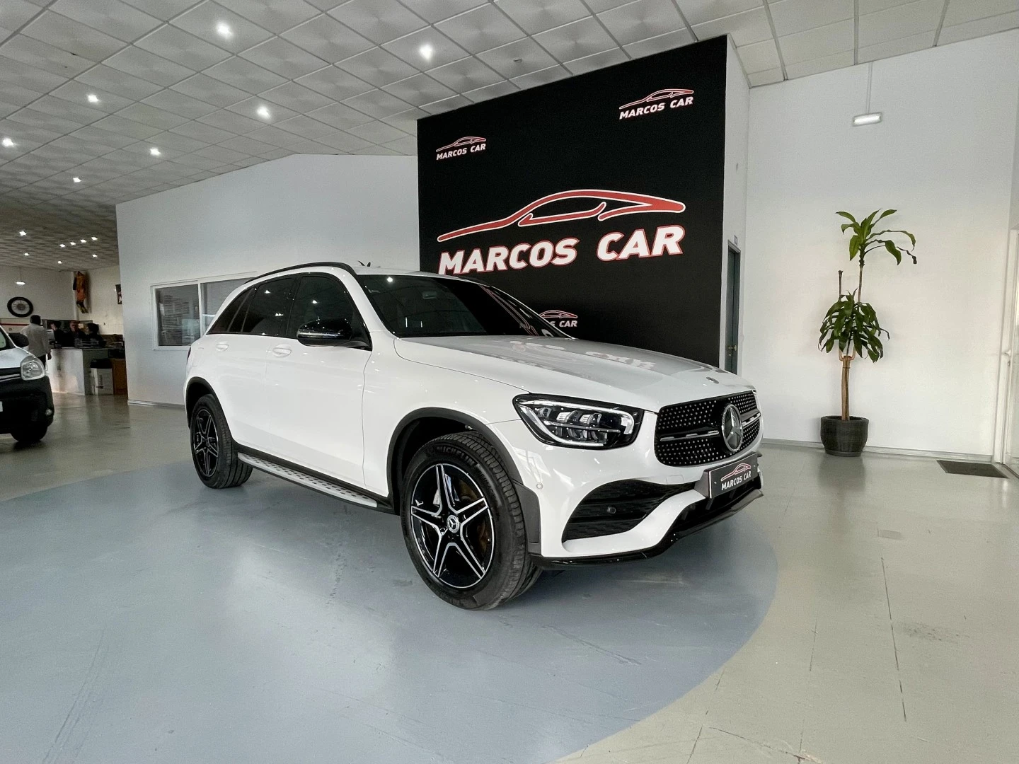 Mercedes-Benz GLC 300 de 4Matic 9G-TRONIC AMG Line