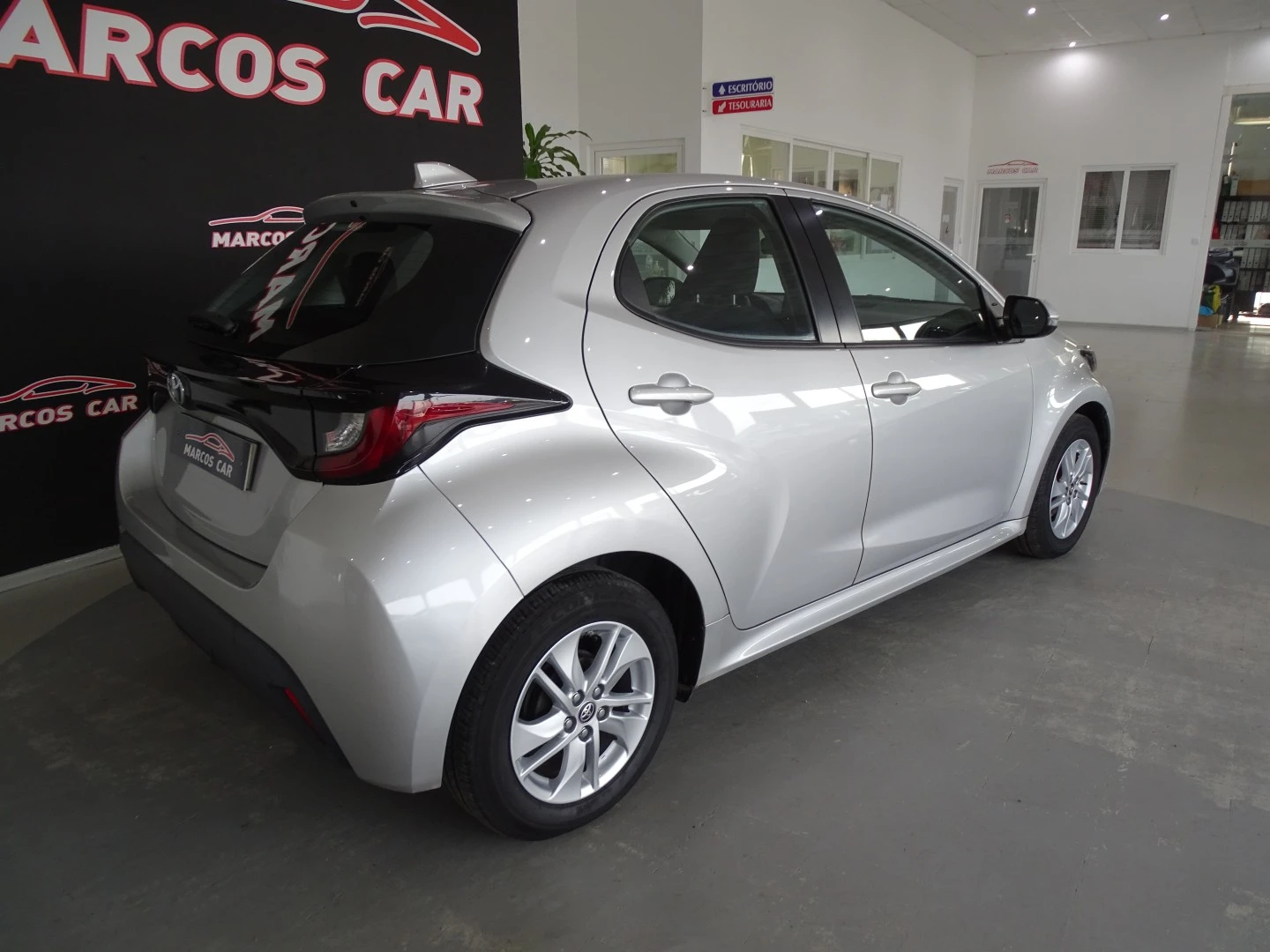 Toyota Yaris 1.0 VVT-i Comfort Plus