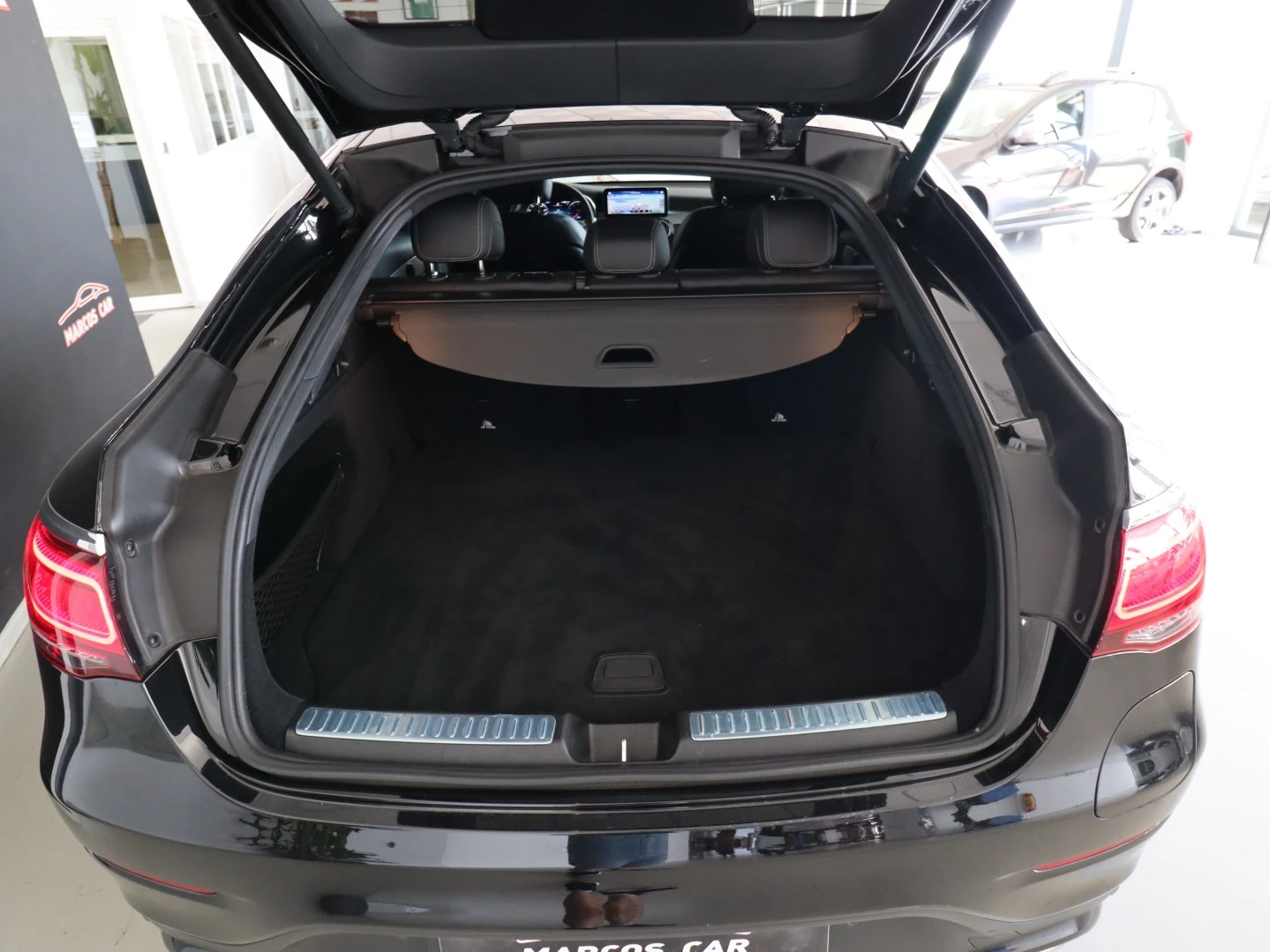 Mercedes-Benz GLC 300 AMG