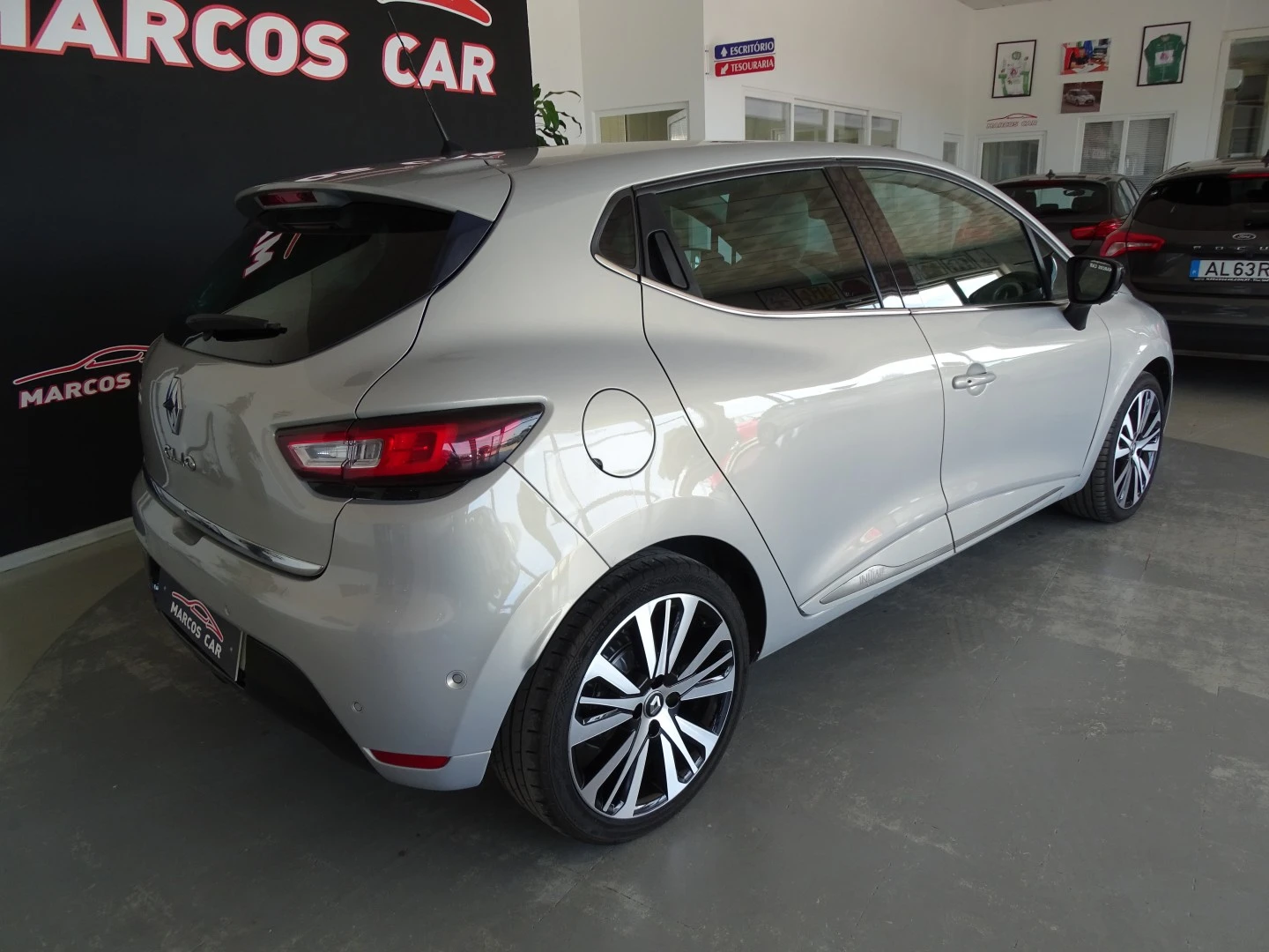 Renault Clio ENERGY TCe 120 INITIALE PARIS