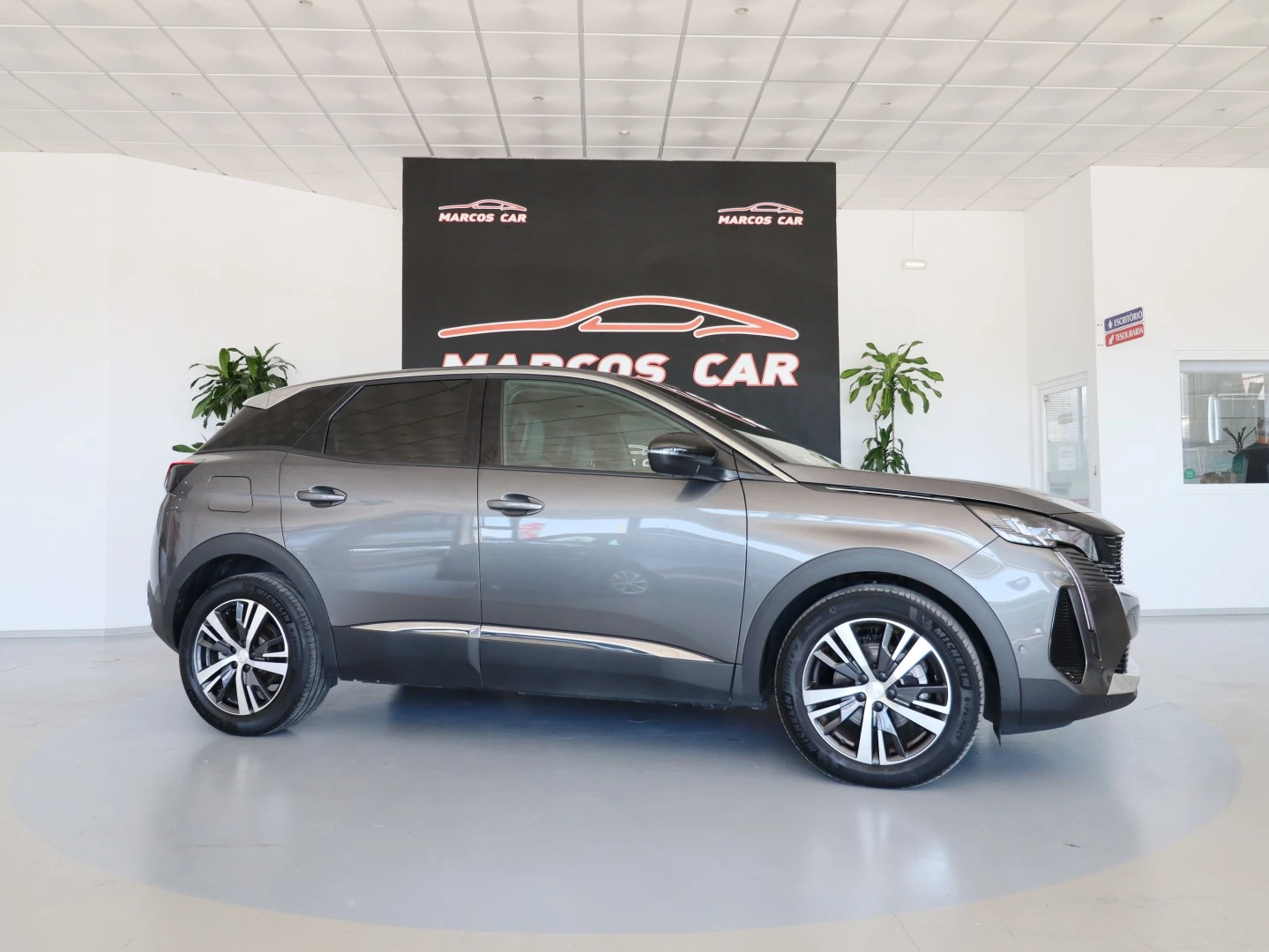 Peugeot 3008 1.5 BlueHDi Allure EAT8