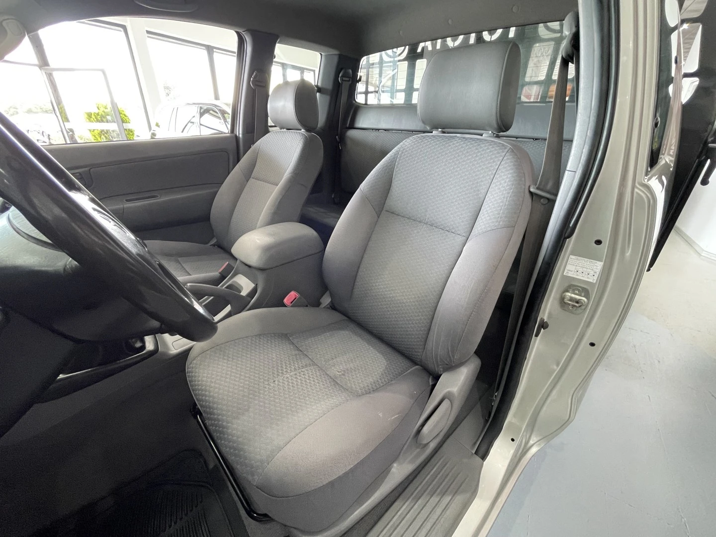 Toyota Hilux 2.5 D-4D 4WD CE CM AC