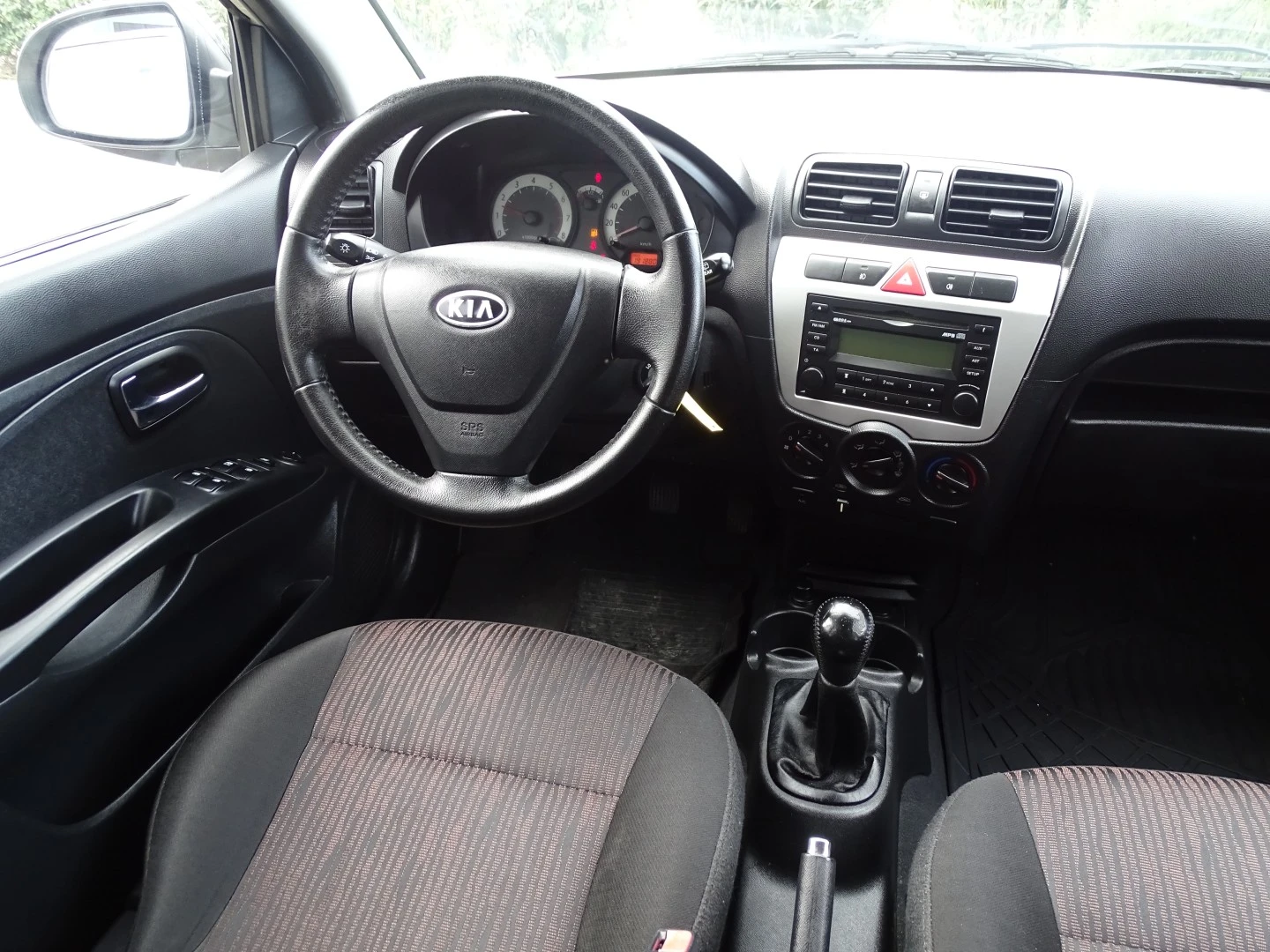 Kia Picanto 1.0L EX