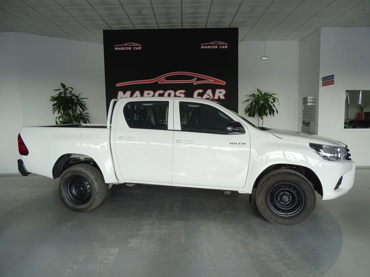 Toyota Hilux 2.4 D-4D 4WD CD CH