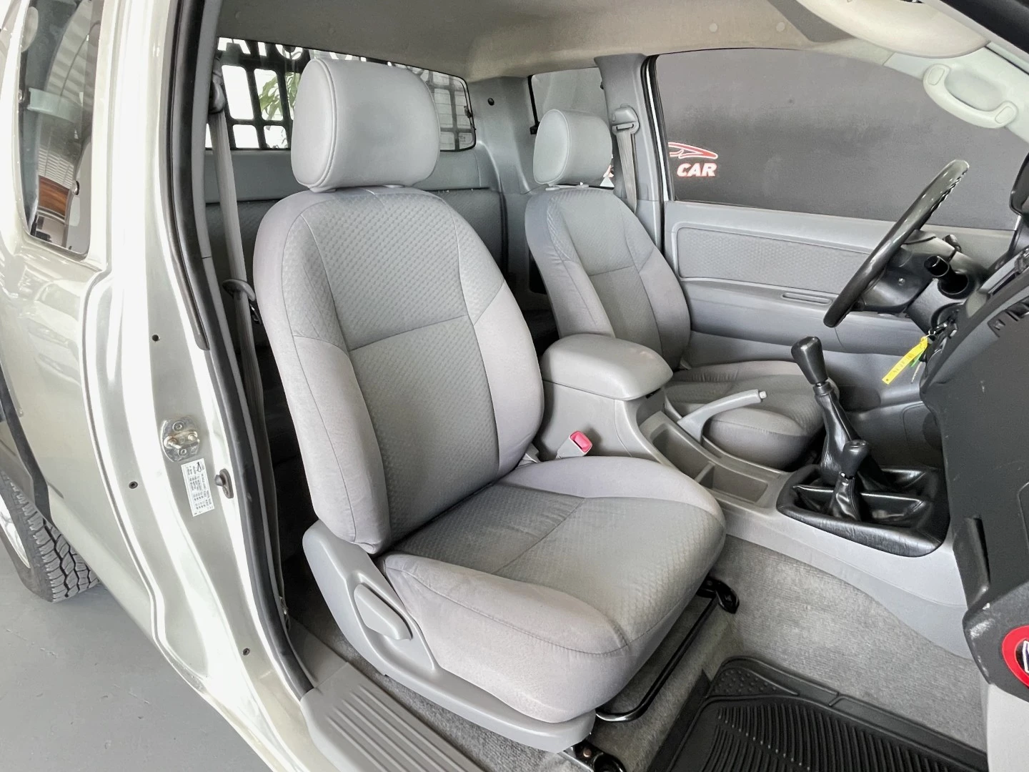 Toyota Hilux 2.5 D-4D 4WD CE CM AC