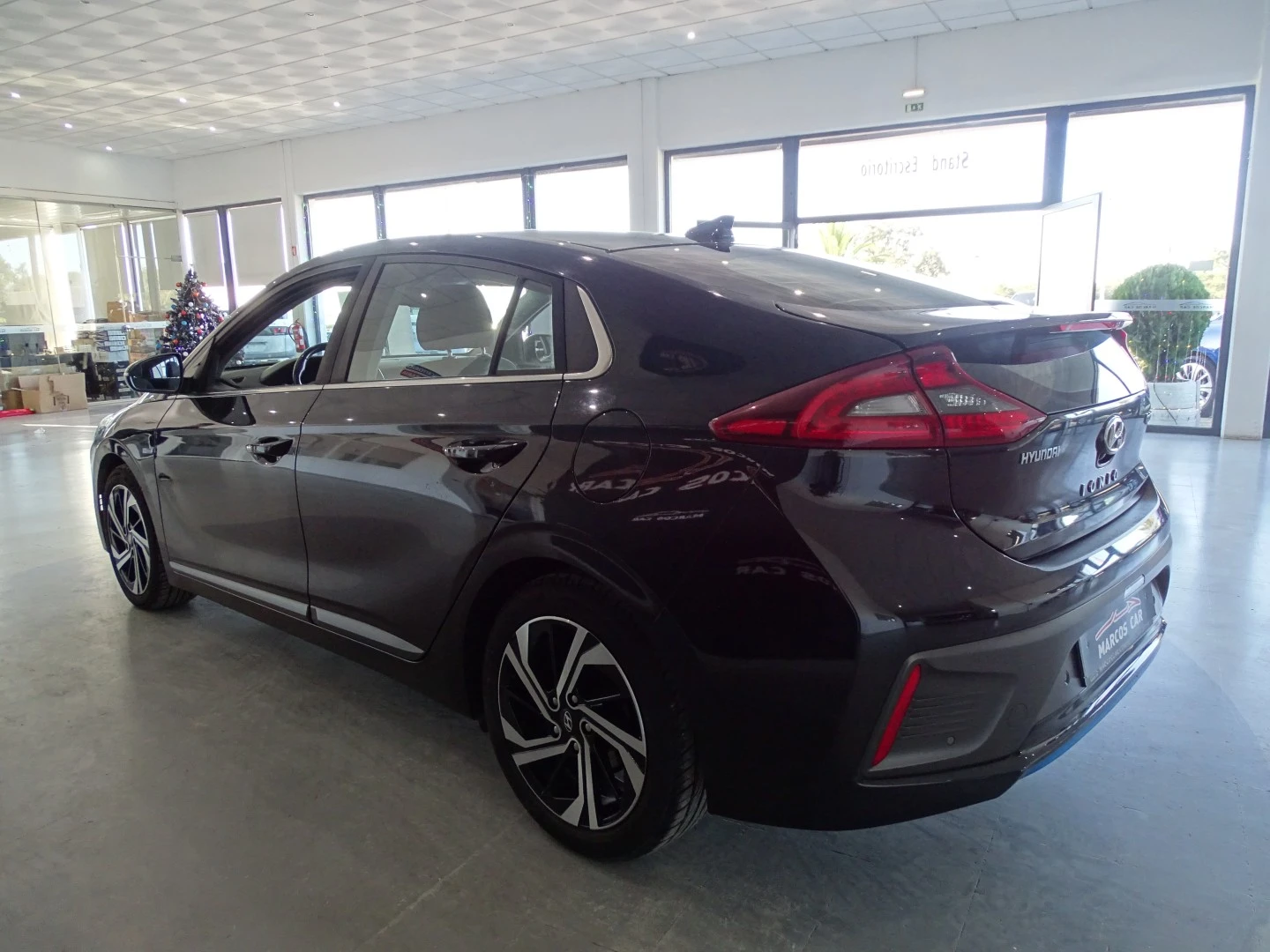 Hyundai Ioniq 1.6 GDI HEV Hybrid Tech