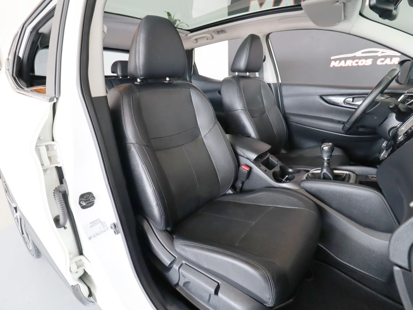 Nissan Qashqai 1.6 dCi Tekna Pele