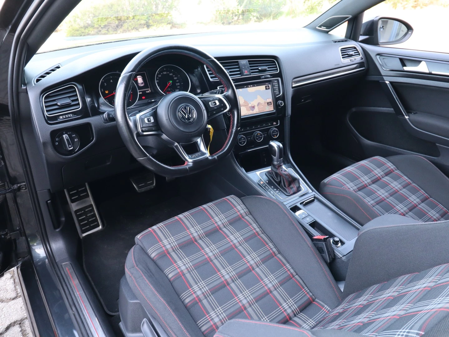 VW Golf 2.0 TSi GTi DSG Performance
