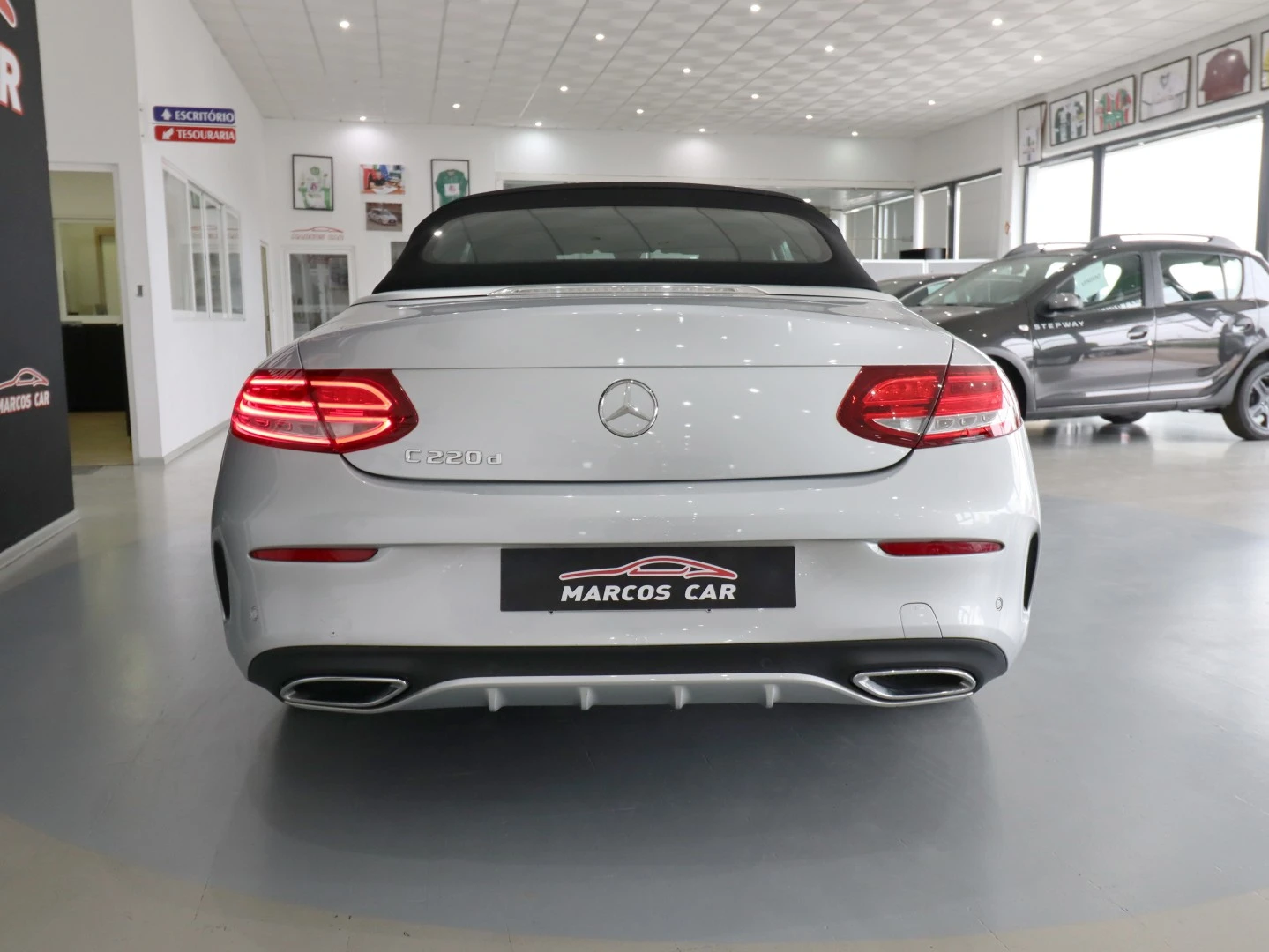 Mercedes-Benz C 220 d AMG LINE