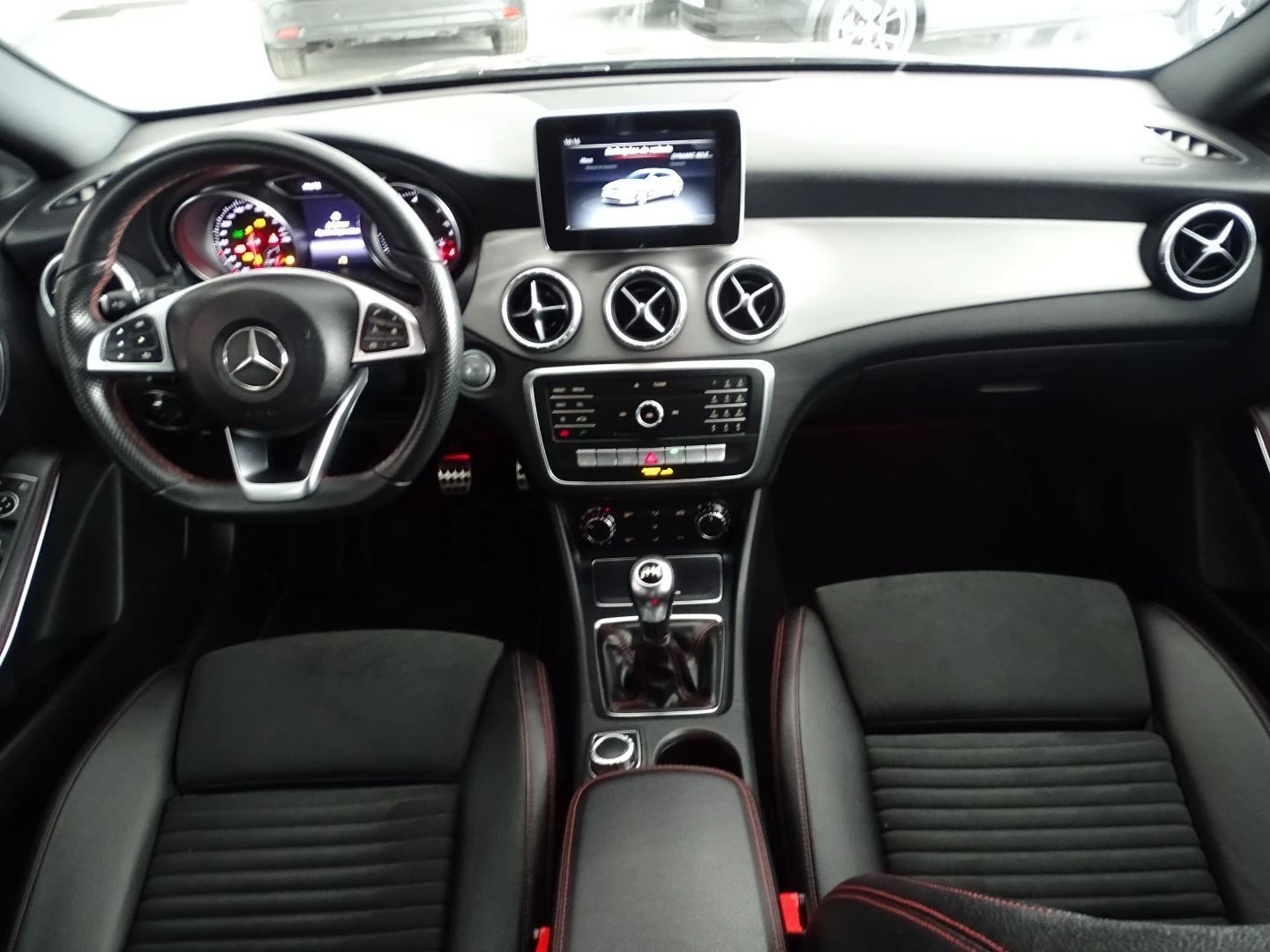 Mercedes-Benz CLA 200 d AMG Line