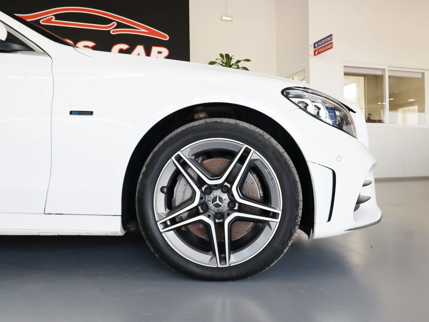 Mercedes-Benz C 300 de AMG Line