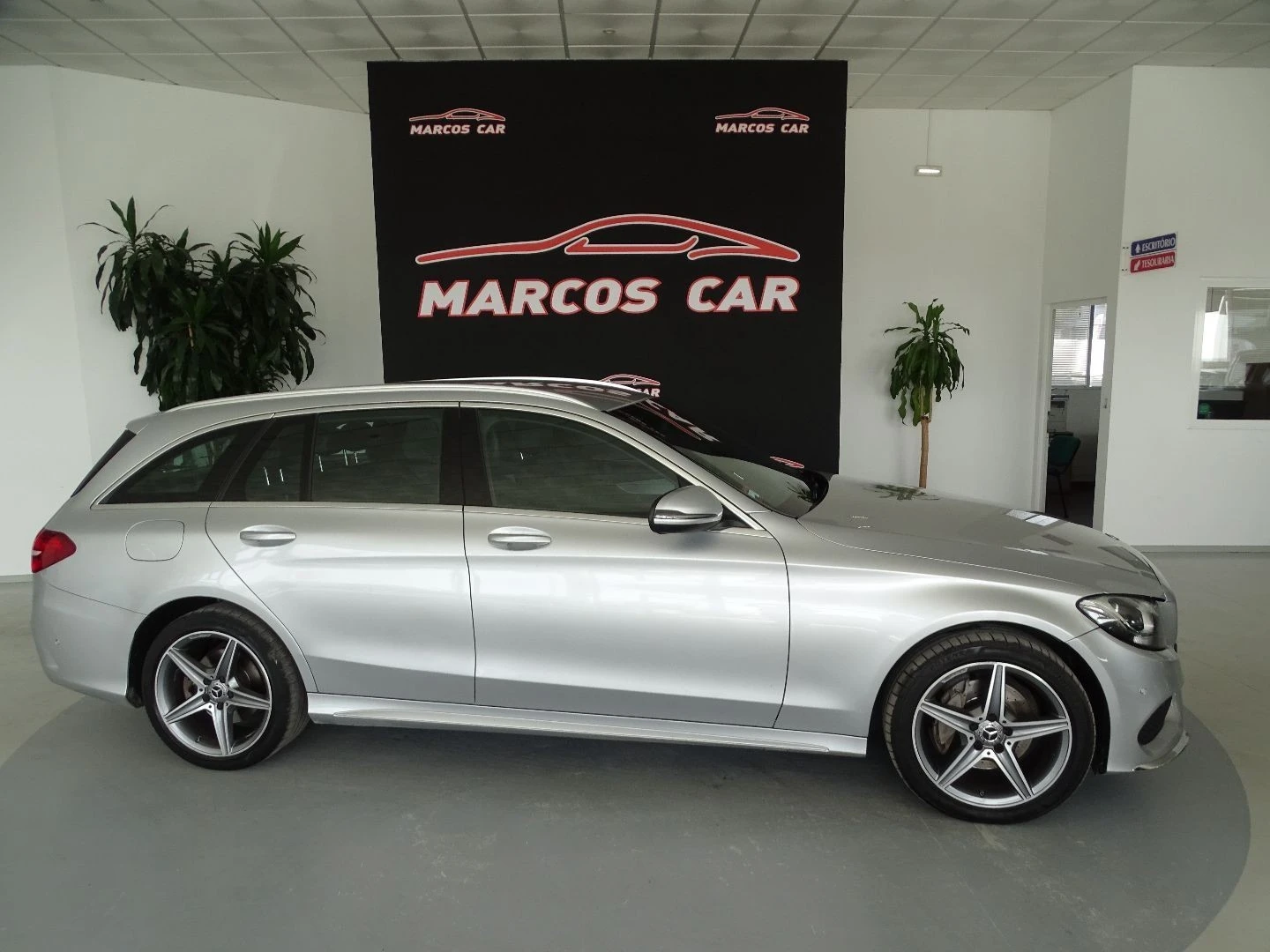 Mercedes-Benz C 220 d AMG Line