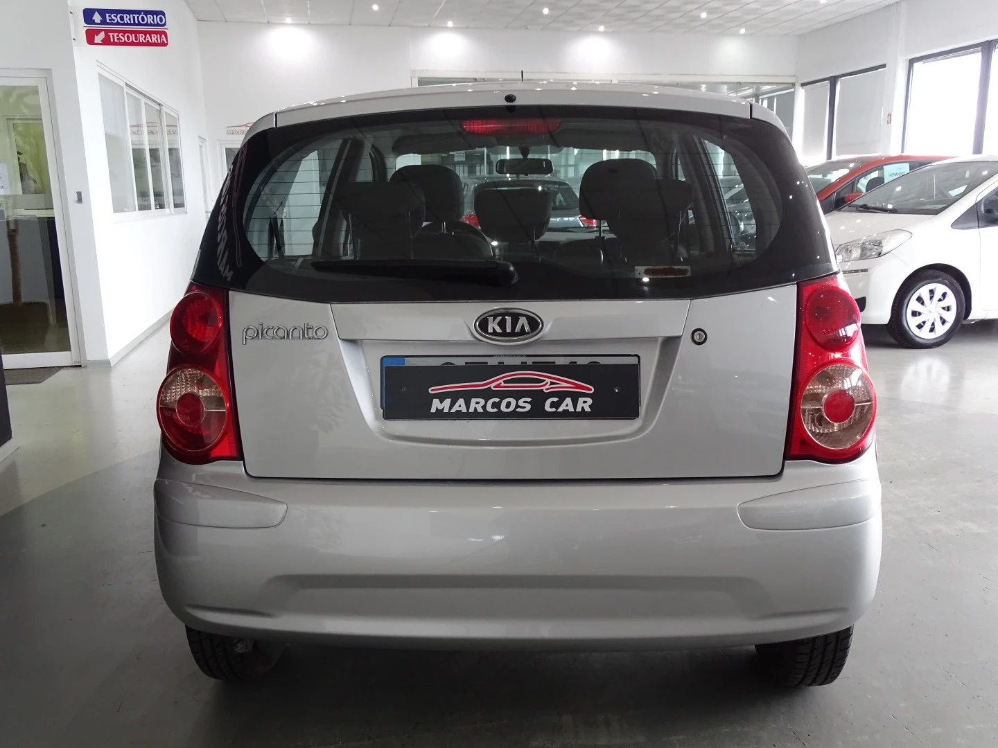 Kia Picanto 1.0L EX