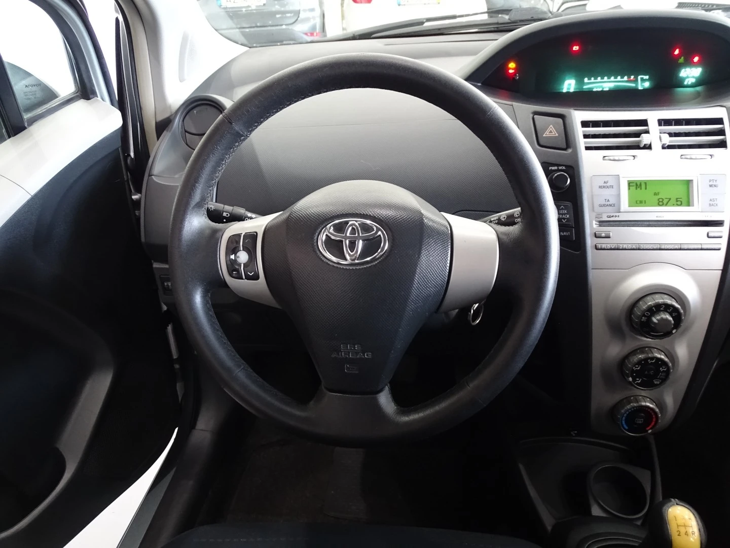 Toyota Yaris 1.0 VVT-i AC