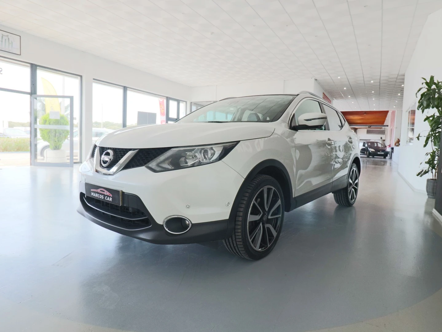 Nissan Qashqai 1.6 dCi Tekna Pele
