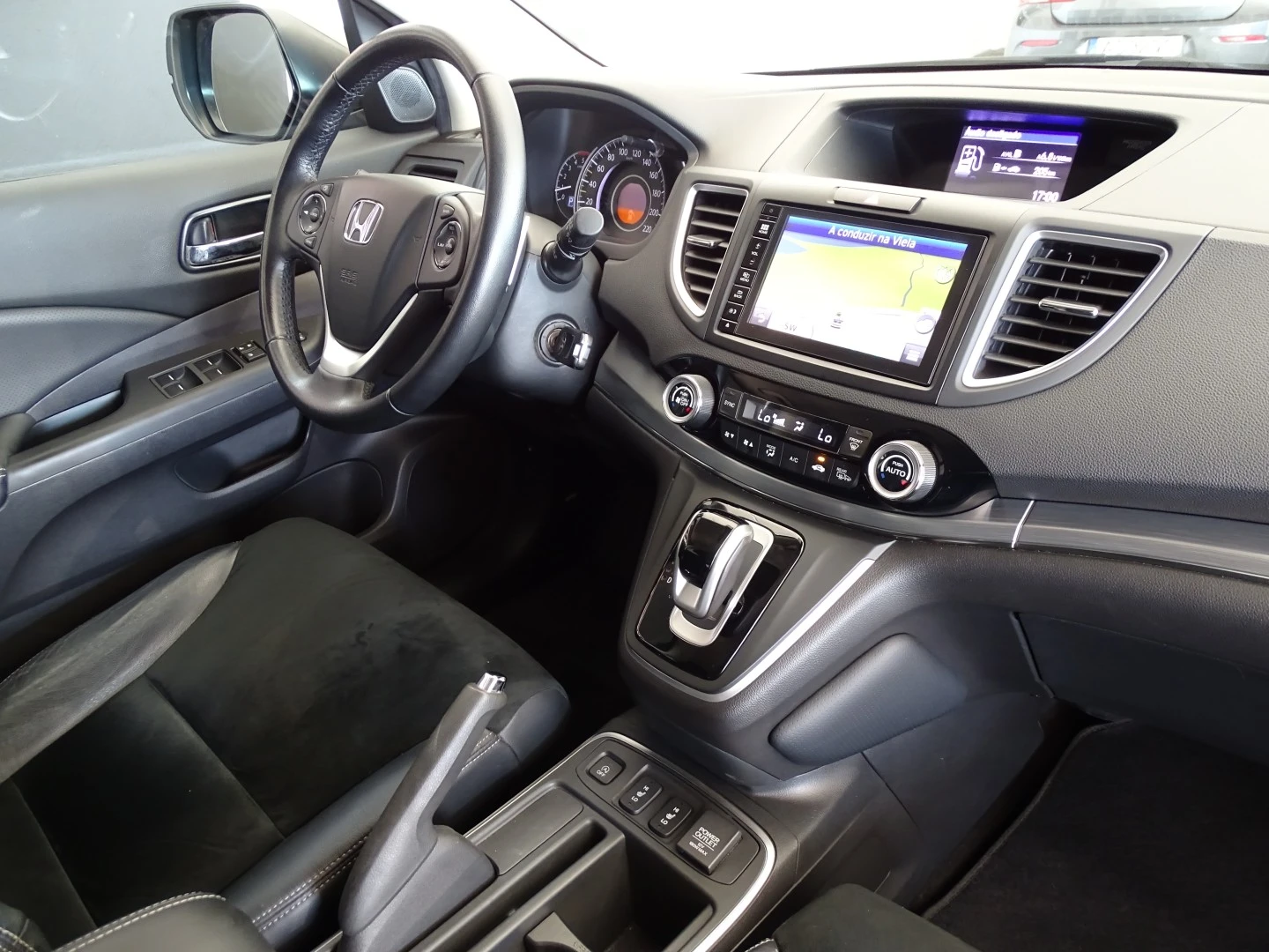 Honda CR-V 1.6 i-DTEC AT Executive Sensing